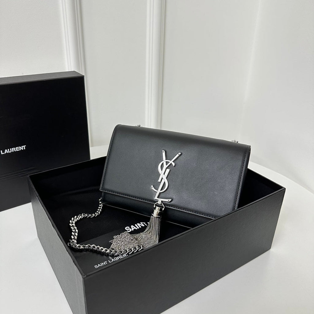 SAINT LAURENT KATE TASSEL 20 BLACK CALFSKIN WITH SILVER LOGO