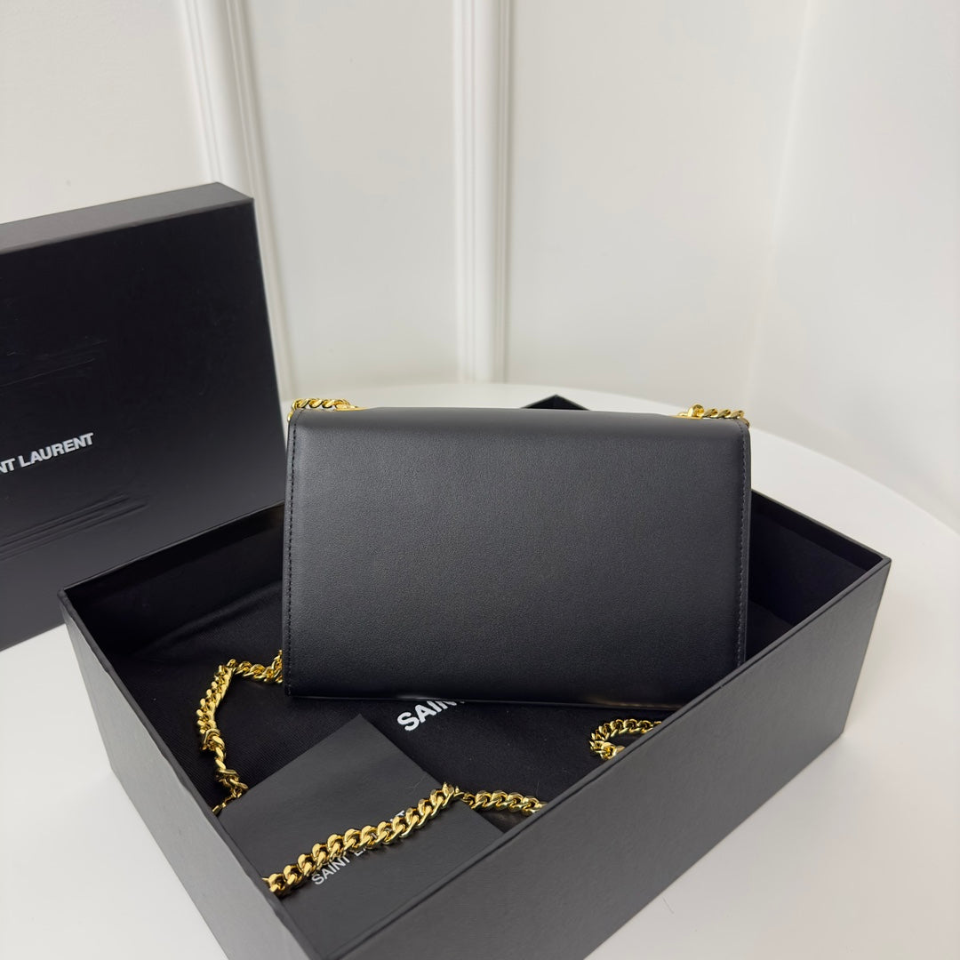 SAINT LAURENT KATE TASSEL 20 BLACK CALFSKIN WITH GOLD LOGO