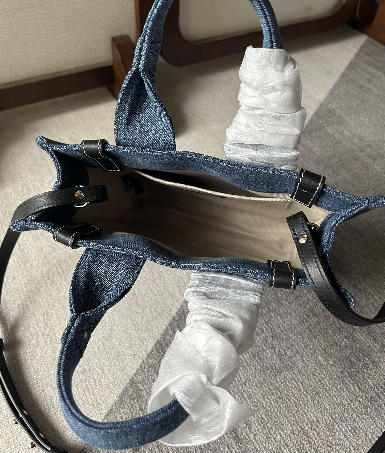 CHLOE SMALL WOODY TOTE BAG 26.5 IN BLUE DENIM BLACK CALFSKIN