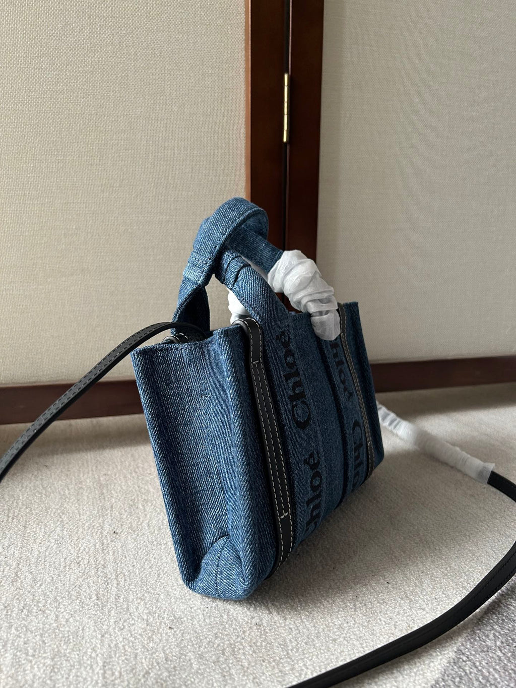 CHLOE MINI WOODY TOTE BAG 20 IN BLUE DENIM BLACK CALFSKIN