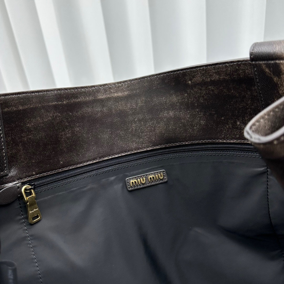 MIU MIU HOBO BAG 39 IN BLACK OMBRE CALFSKIN