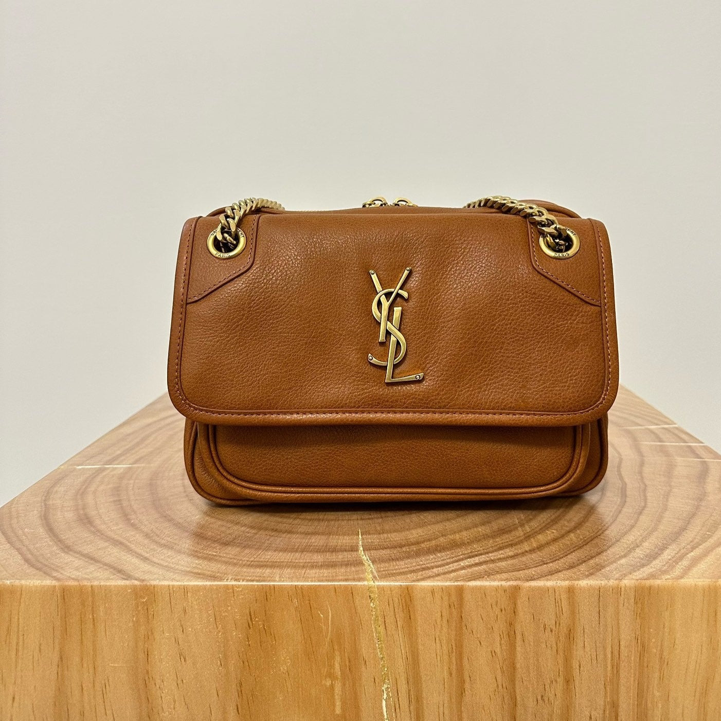 SAINT LAURENT NIKI MEDIUM 26 LAMBSKIN CINNAMON BROWN