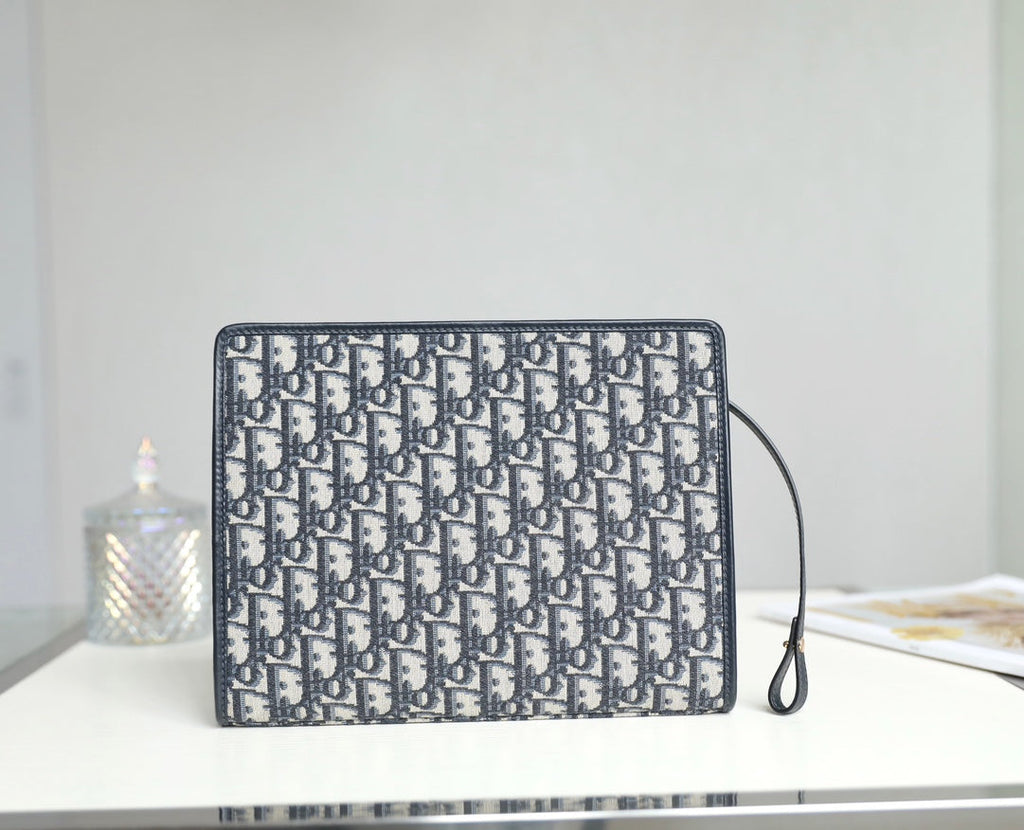 DIOR BOOK TOTE 26 IN BLACK OBLIQUE JACQUARD