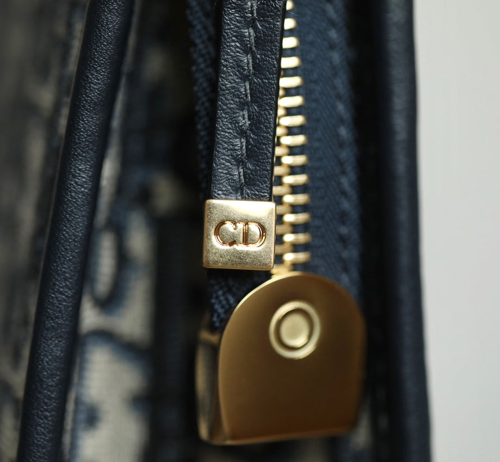 DIOR BOOK TOTE 26 IN BLACK OBLIQUE JACQUARD