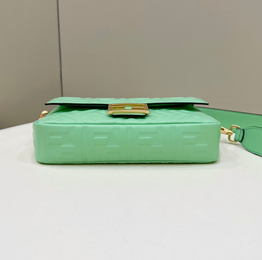 FENDI BAGUETTE WITH FF MOTIF 27 IN DE YORK GREEN SOFT LAMBSKIN GOLD HARDWARE