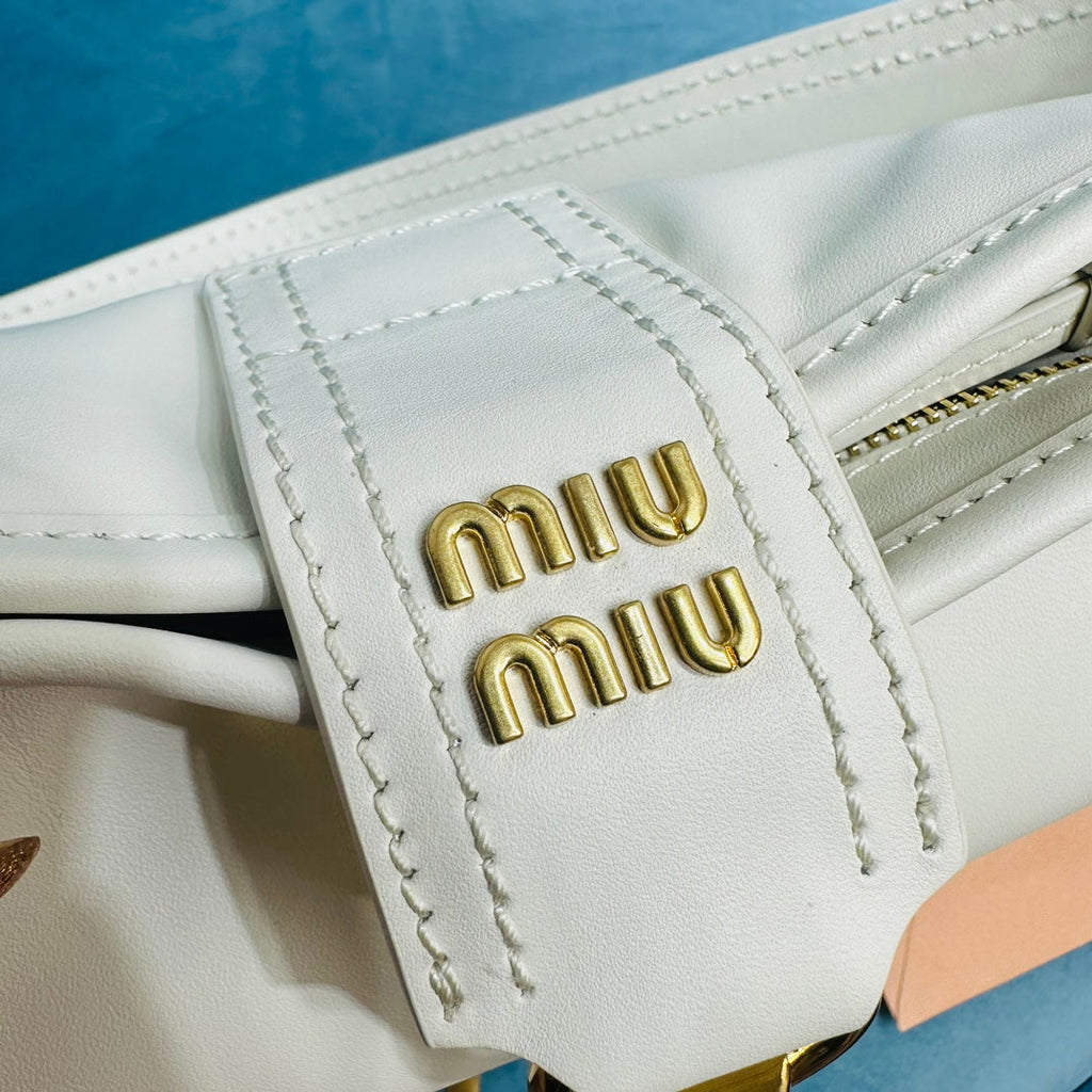 MIU MIU SHOULDER BAG 33 IN WHITE CALFSKIN GOLD HARDWARE