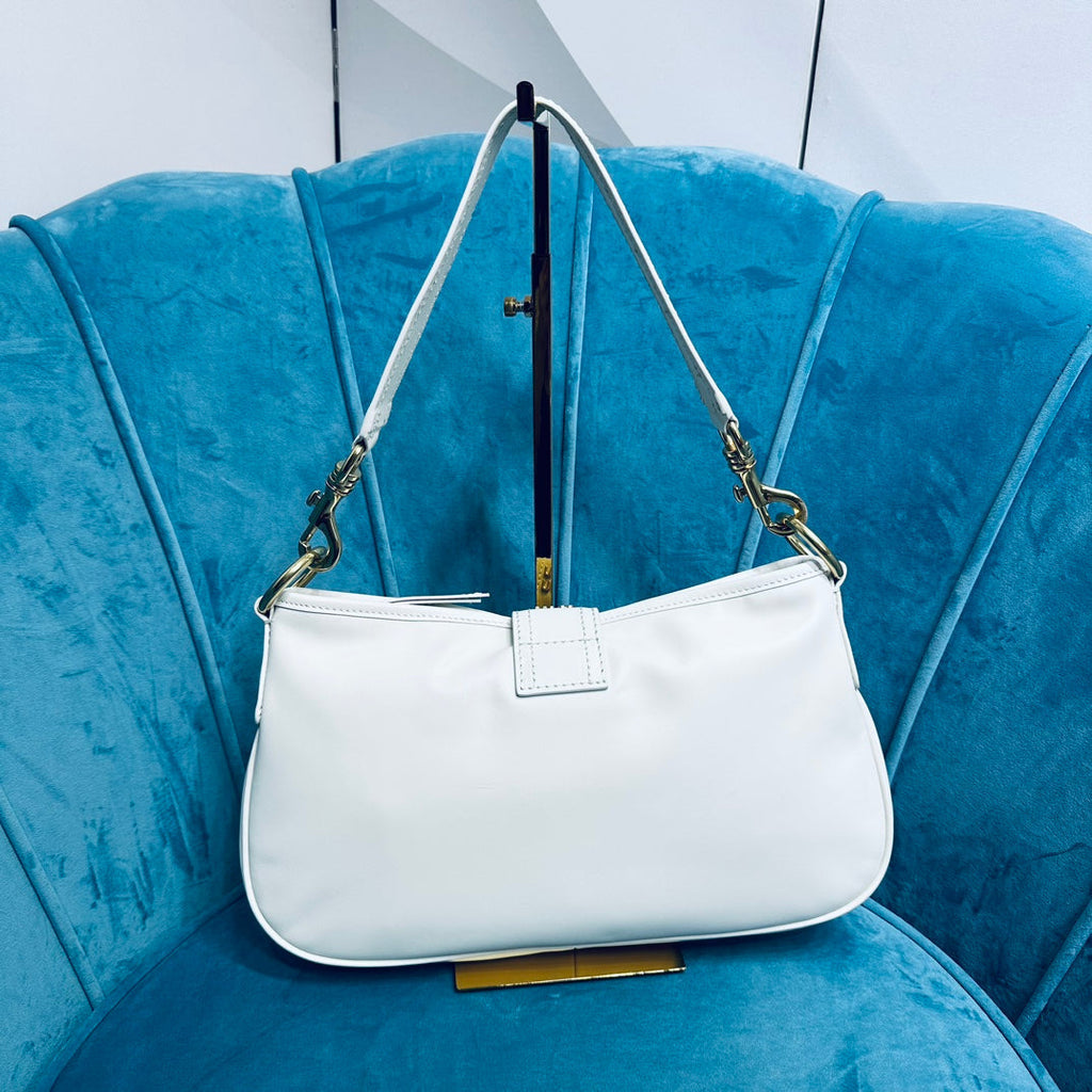MIU MIU SHOULDER BAG 33 IN WHITE CALFSKIN GOLD HARDWARE