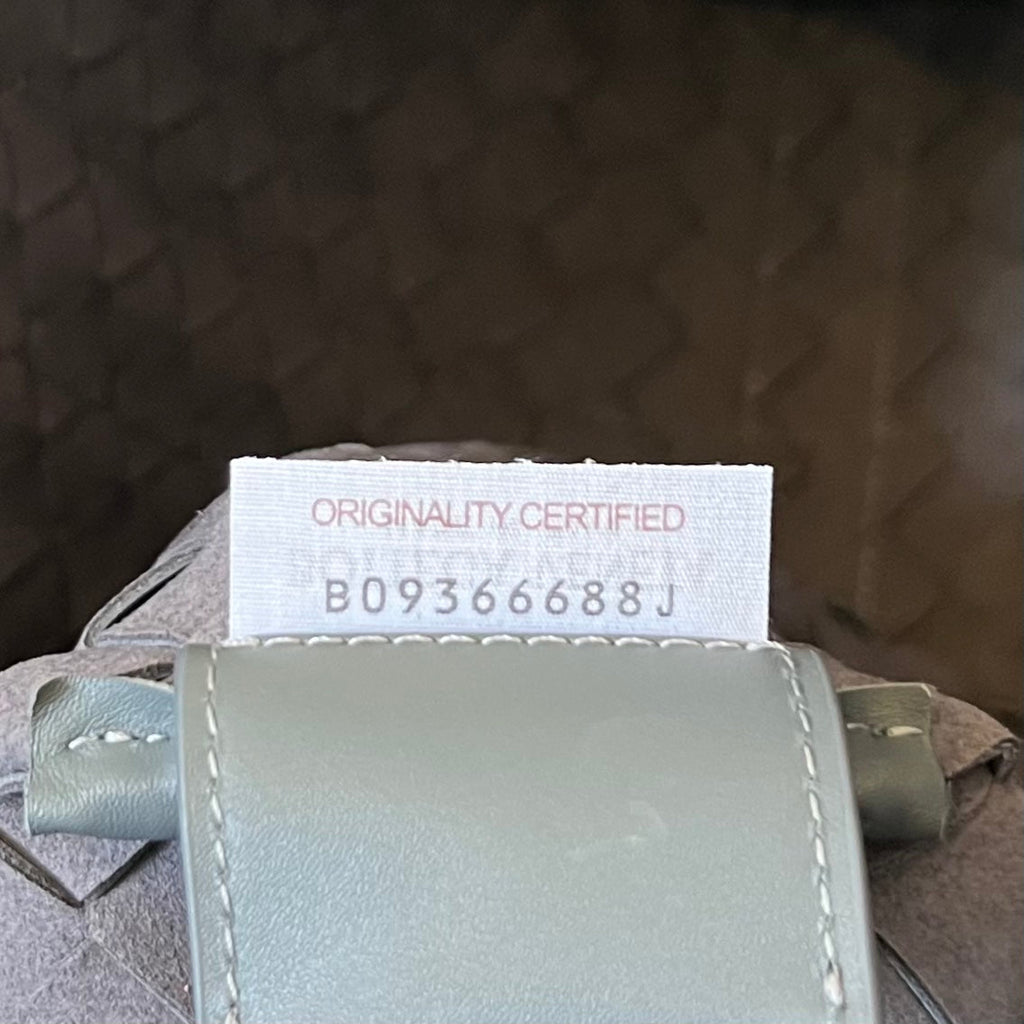 BOTTEGA VENETA SLIM INTRECCIATO BRIEFCASE 36 GREY CALFSKIN