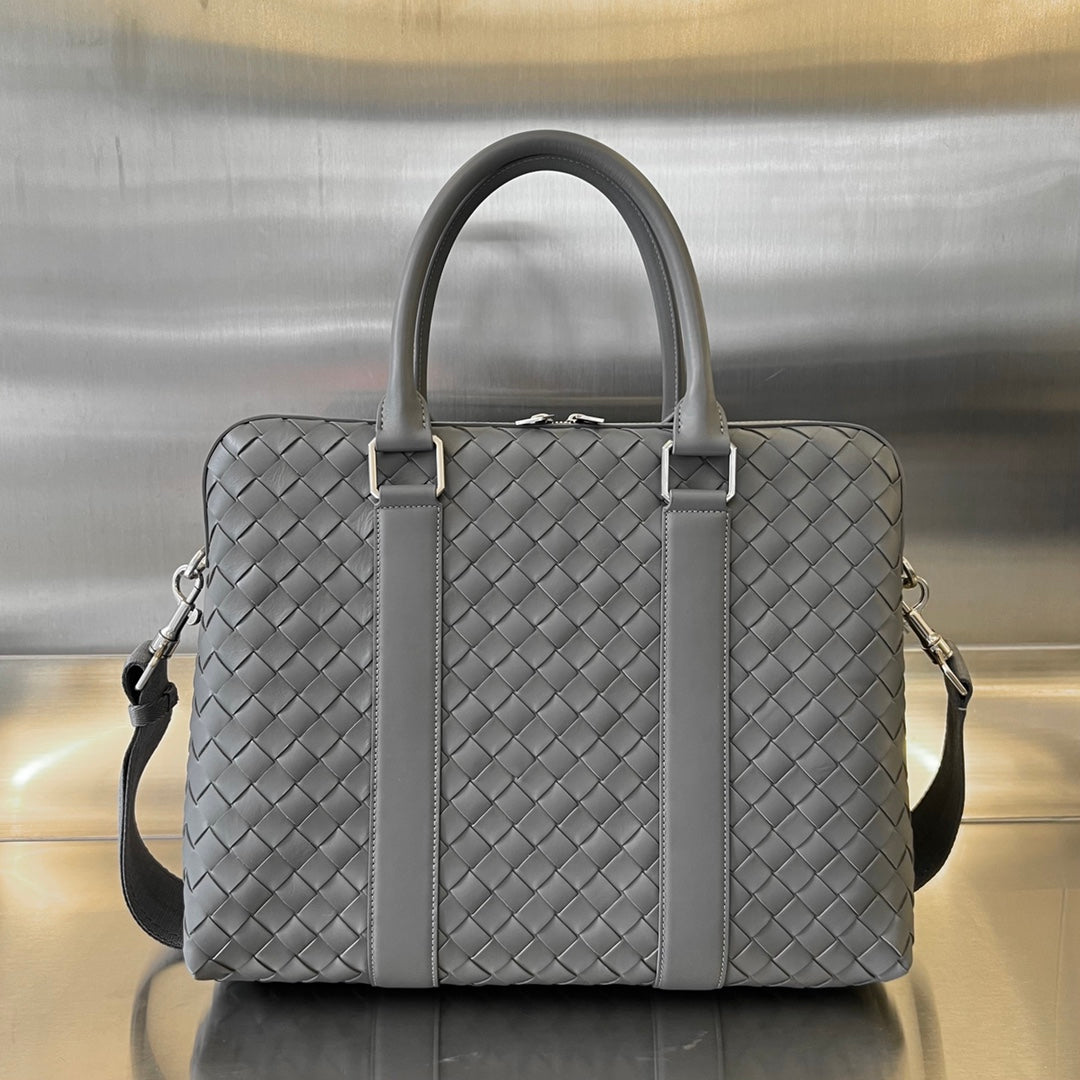 BOTTEGA VENETA SLIM INTRECCIATO BRIEFCASE 36 GREY CALFSKIN