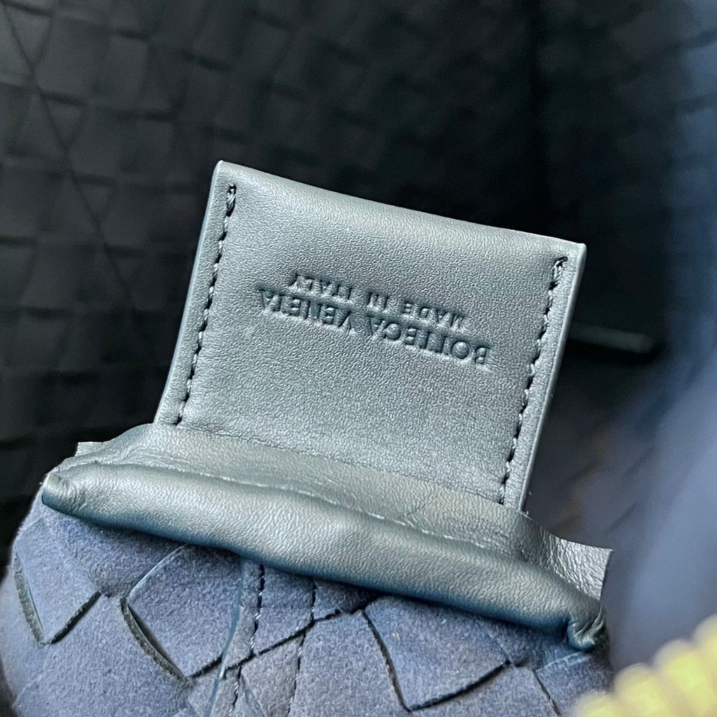 BOTTEGA VENETA SLIM INTRECCIATO BRIEFCASE 36 SLATE CALFSKIN