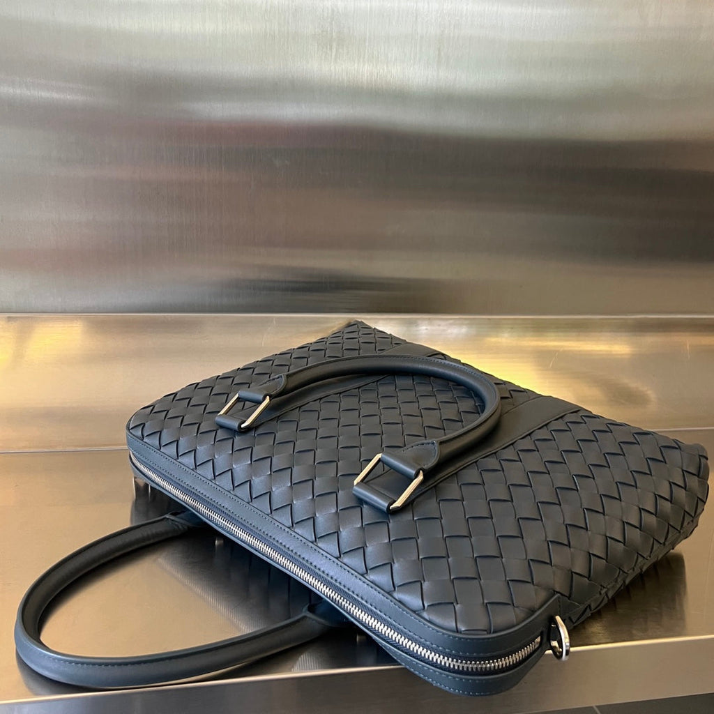 BOTTEGA VENETA SLIM INTRECCIATO BRIEFCASE 36 SLATE CALFSKIN