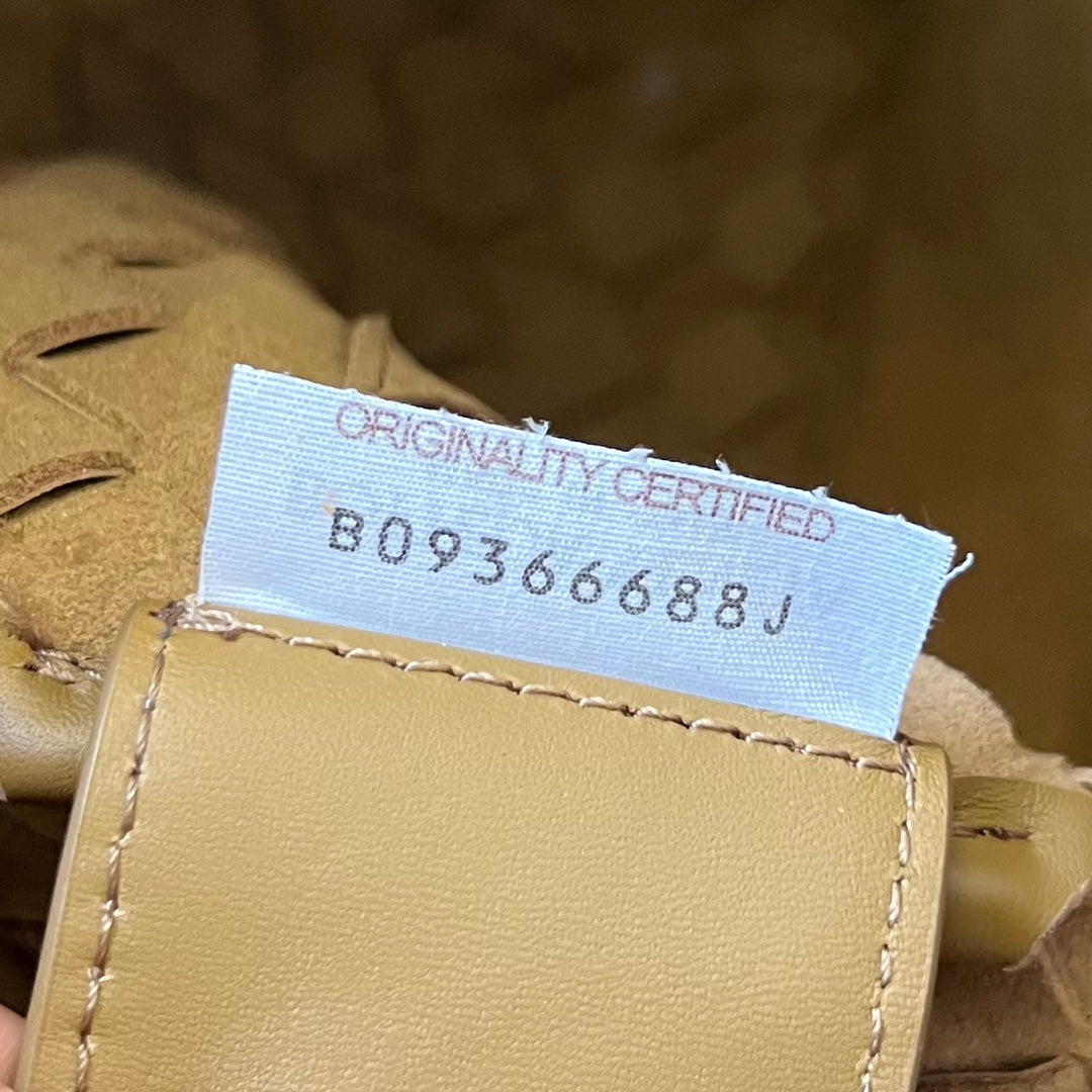 BOTTEGA VENETA SLIM INTRECCIATO BRIEFCASE 36 CARAMEL BROWN CALFSKIN
