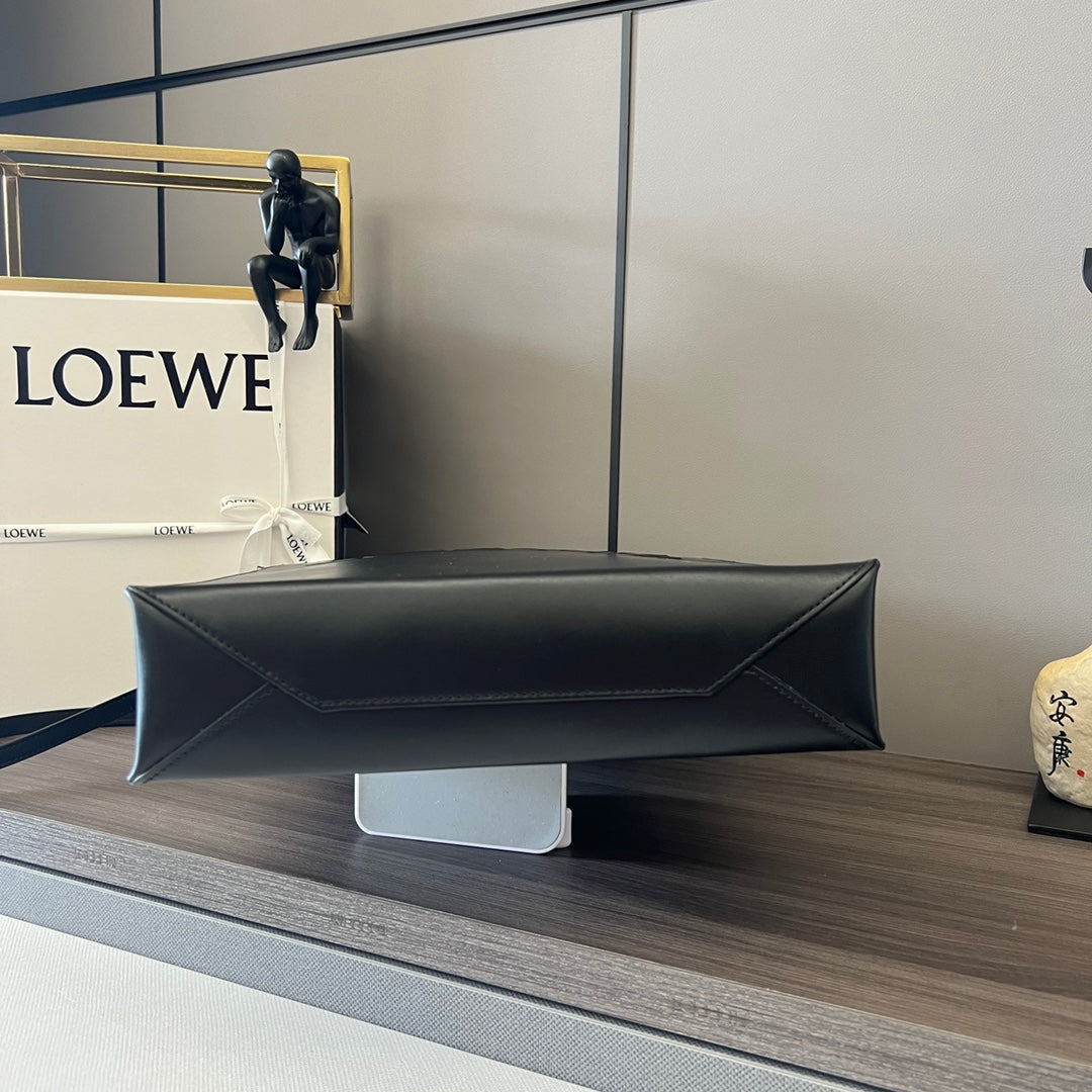 LOEWE STANDARD A4 TOTE BAG IN BLACK CALFSKIN