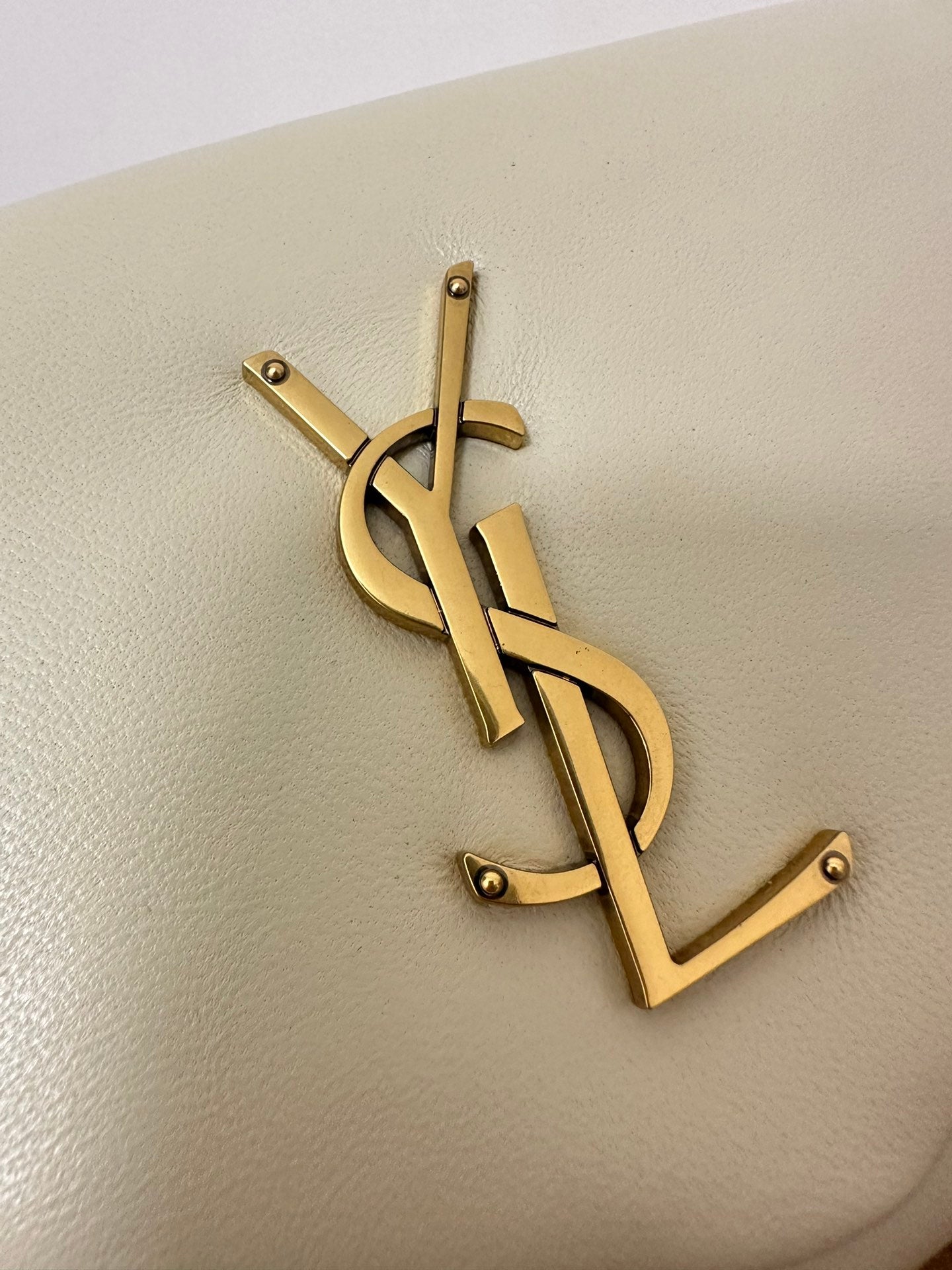 SAINT LAURENT CALYPSO 26 MILKY WHITE LAMBSKIN CHAIN BAG