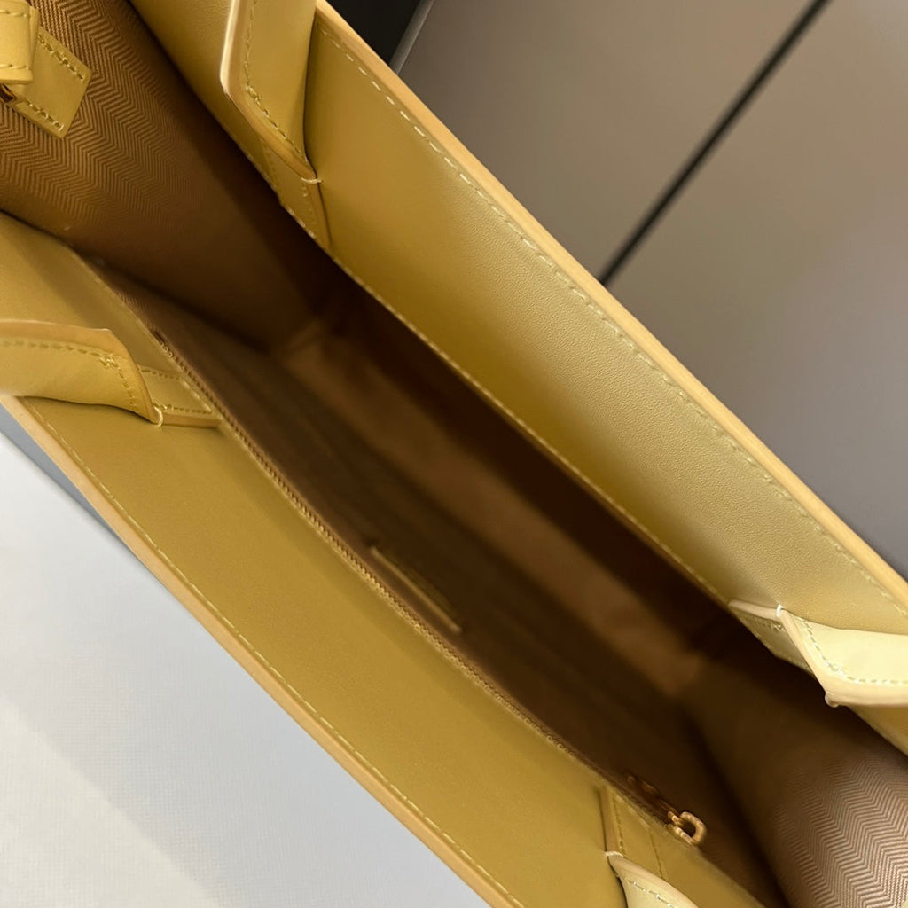 LOEWE STANDARD A4 TOTE BAG IN LIGHT YELLOW CALFSKIN