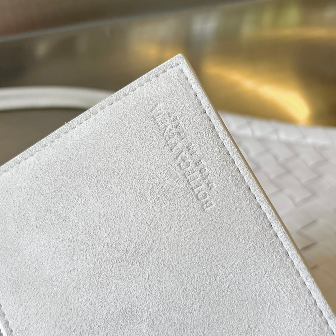 BOTTEGA VENETA MINI SOLSTICE 30 WHITE LAMBSKIN