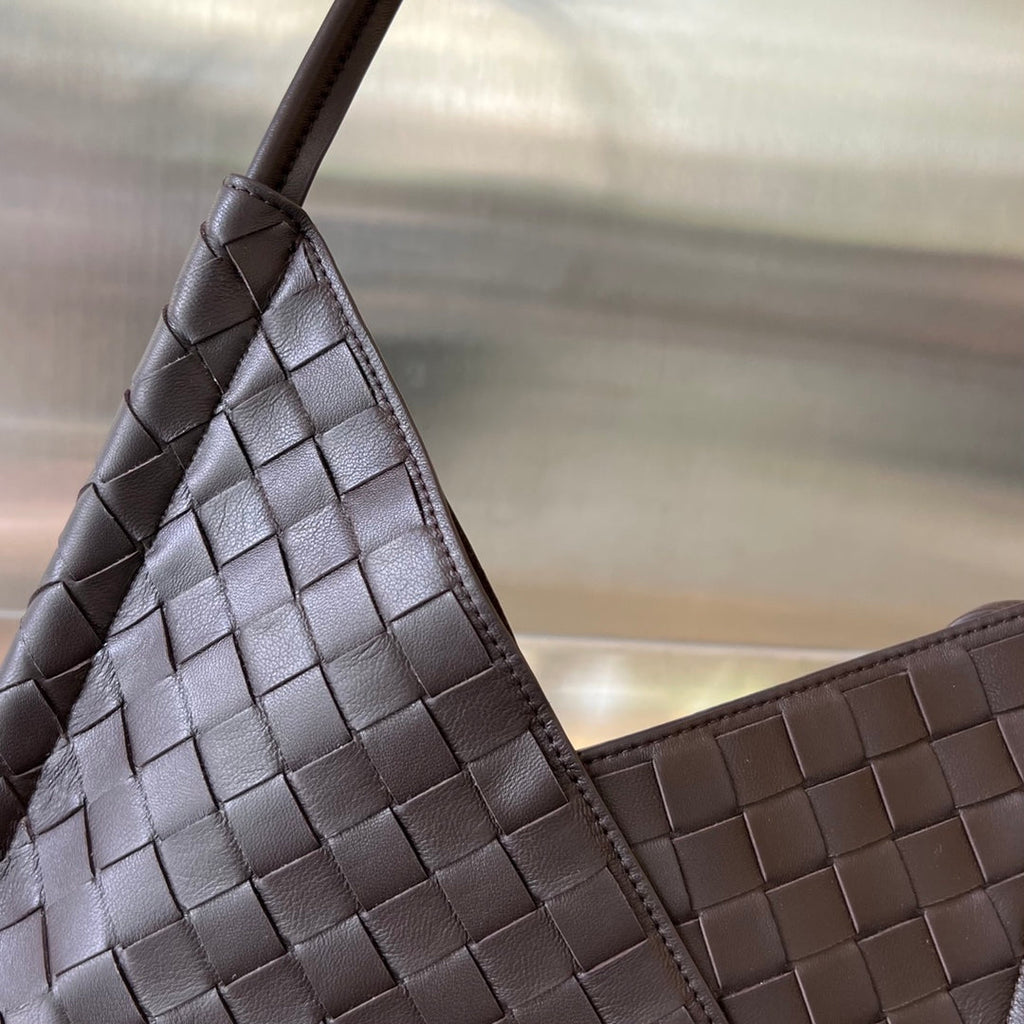 BOTTEGA VENETA MINI SOLSTICE 30 CHOCOLATE LAMBSKIN