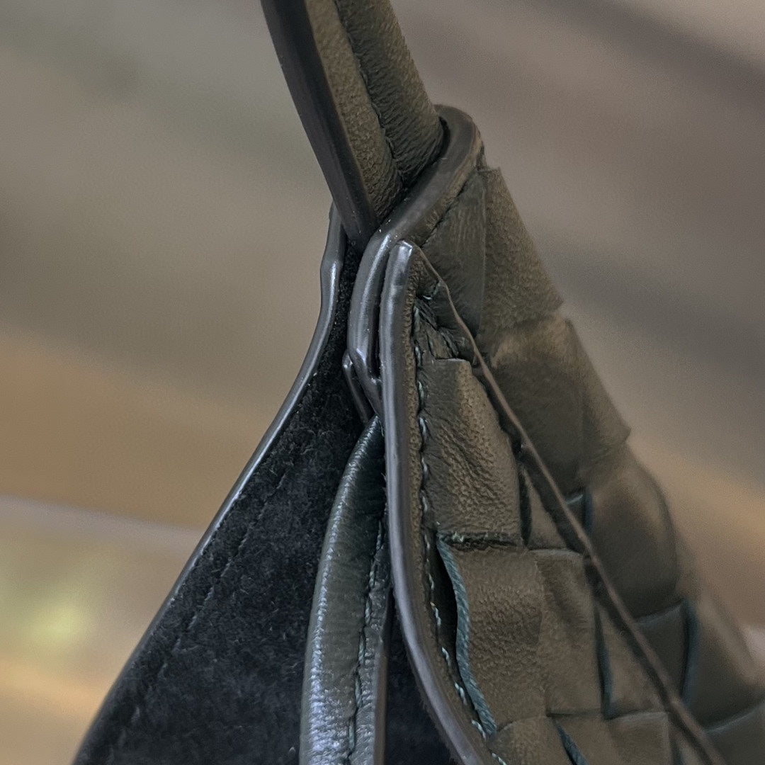 BOTTEGA VENETA MINI SOLSTICE 30 BLACK LAMBSKIN