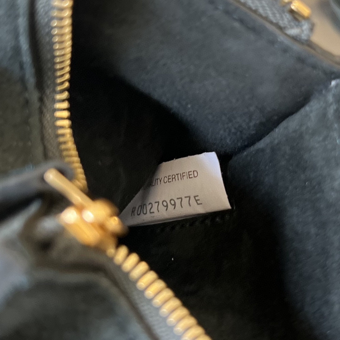 BOTTEGA VENETA MINI SOLSTICE 30 BLACK LAMBSKIN
