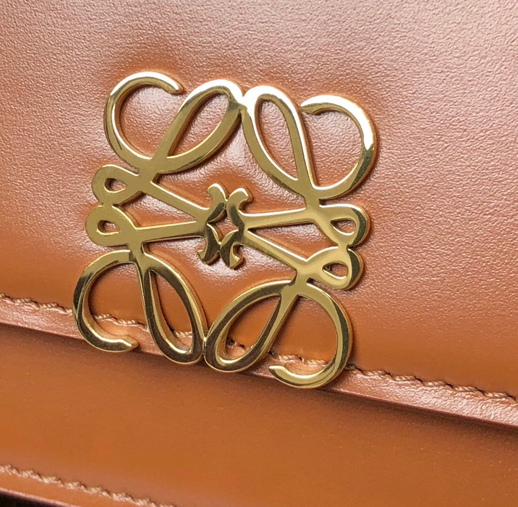 LOEWE LOE GOYA BAG 23 IN WARM DESERT SILK CALFSKIN
