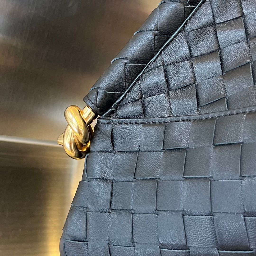 BOTTEGA VENETA MEDIUM SOLSTICE 44 BLACK LAMBSKIN