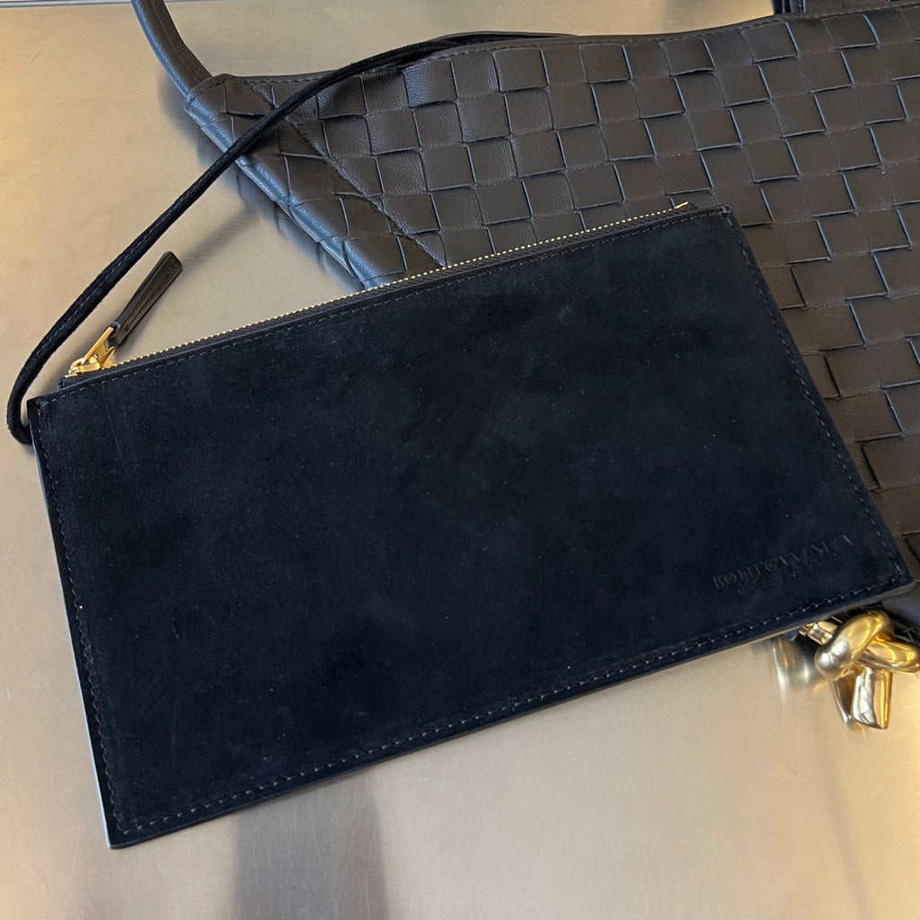 BOTTEGA VENETA MEDIUM SOLSTICE 44 BLACK LAMBSKIN
