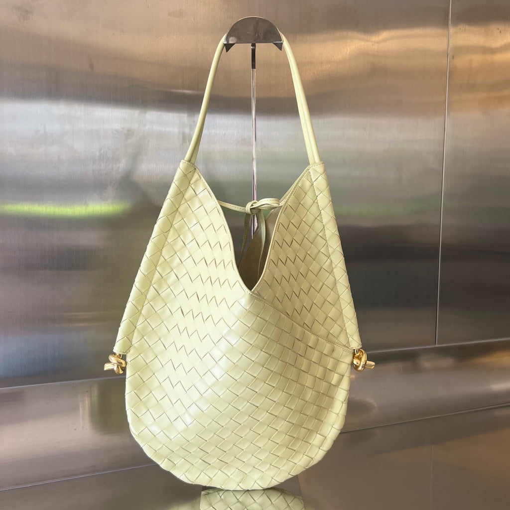 BOTTEGA VENETA MEDIUM SOLSTICE 44 DARK CREAM LAMBSKIN