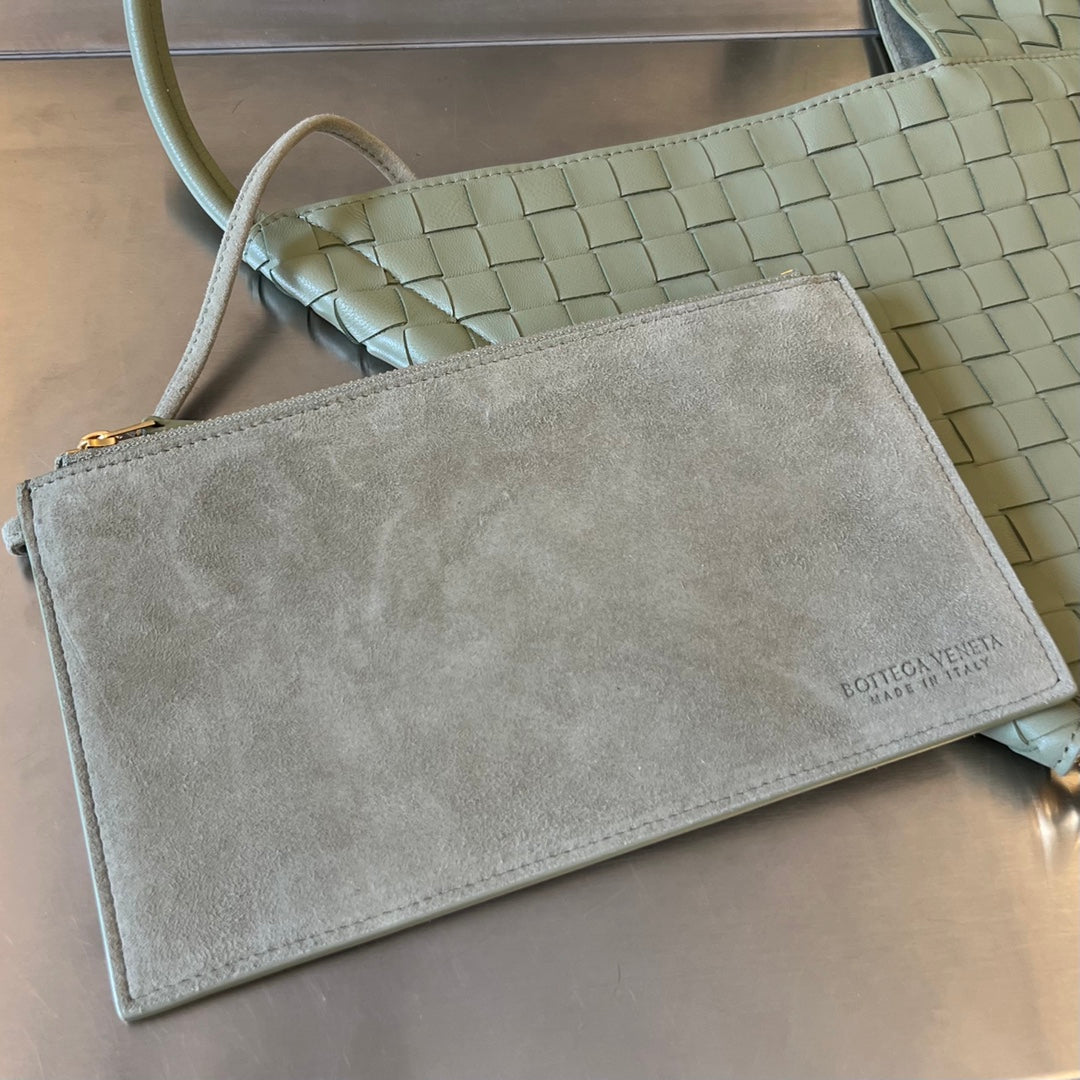 BOTTEGA VENETA MEDIUM SOLSTICE 44 SARDINE GREY LAMBSKIN