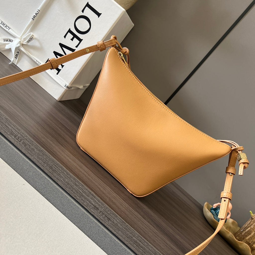 LOEWE LOE LUNA HOBO 28 BAG IN PASTEL ORANGE CALFSKIN
