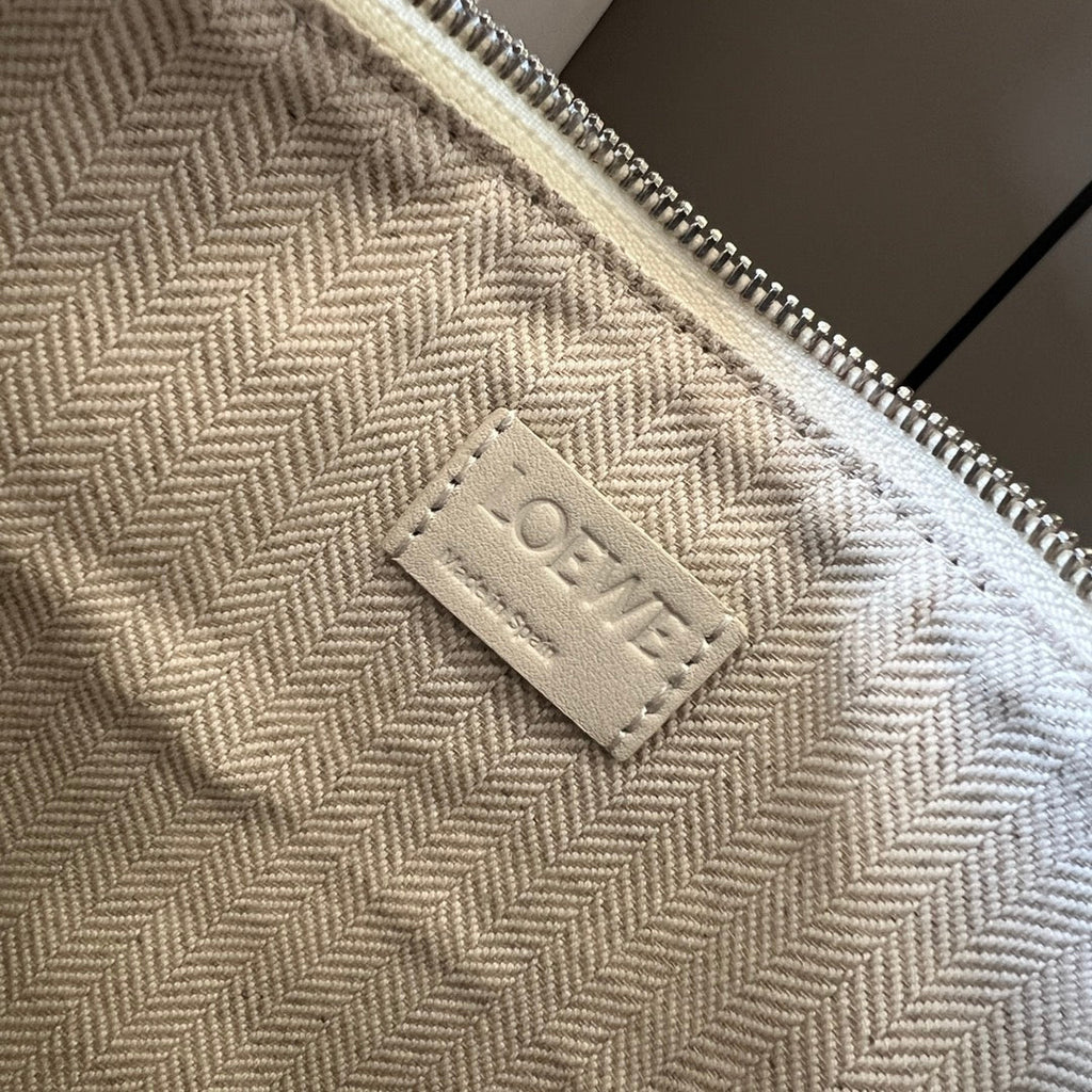 LOEWE LOE LUNA HOBO 28 BAG IN WHITE CALFSKIN