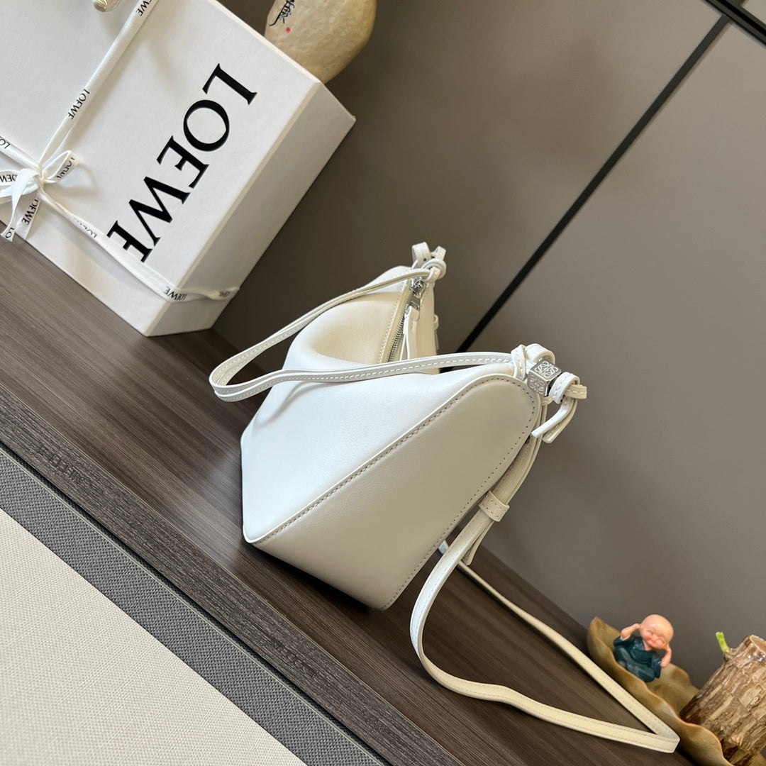 LOEWE LOE LUNA HOBO 28 BAG IN WHITE CALFSKIN