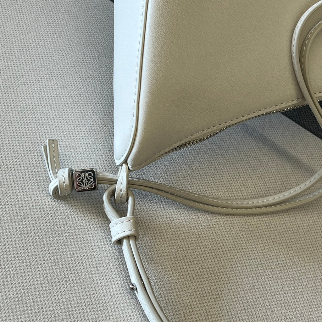 LOEWE LOE LUNA HOBO 28 BAG IN WHITE CALFSKIN
