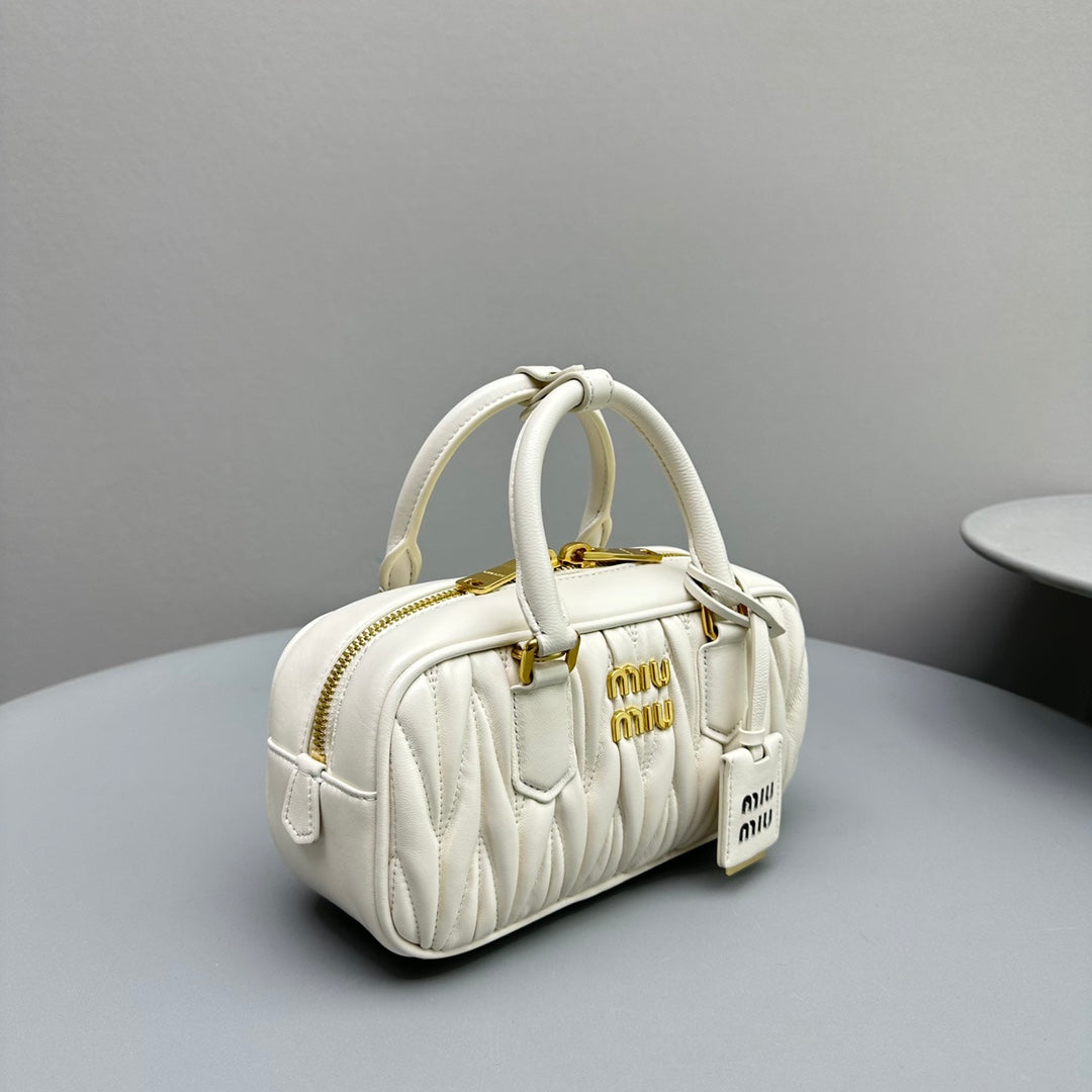 MIU MIU ARCADIE 23 BAG IN WHITE LAMBSKIN