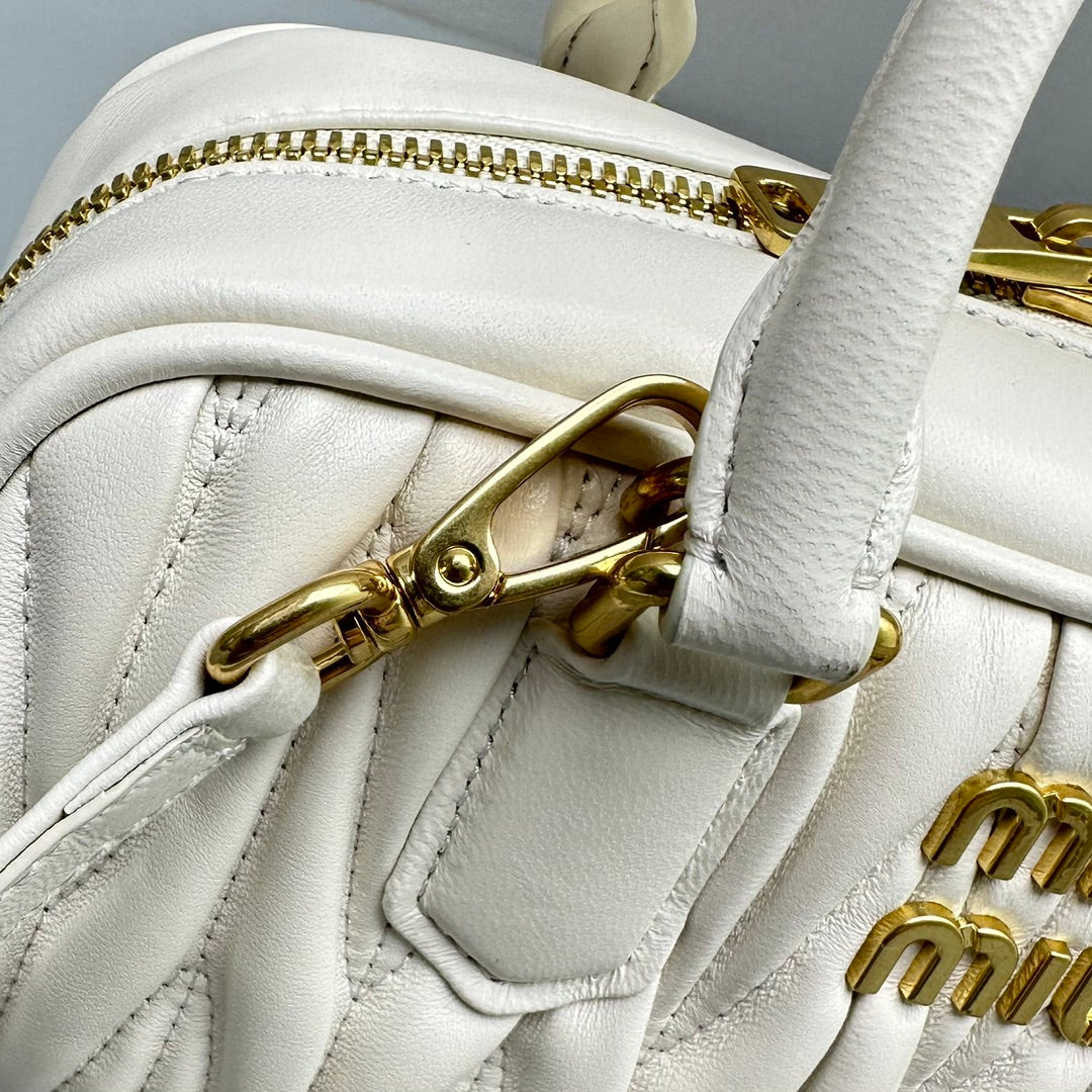 MIU MIU ARCADIE 23 BAG IN WHITE LAMBSKIN
