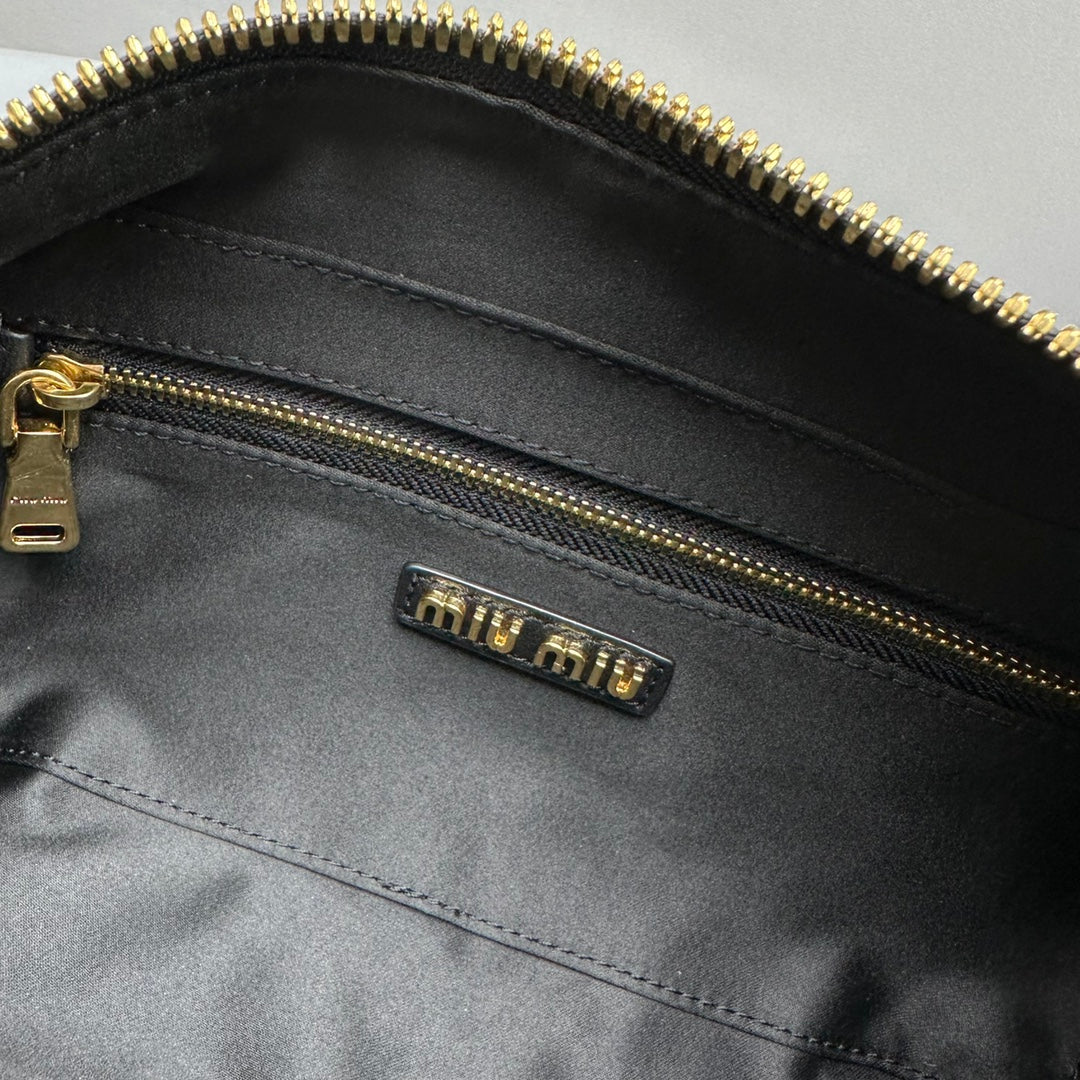 MIU MIU ARCADIE 23 BAG IN BLACK LAMBSKIN