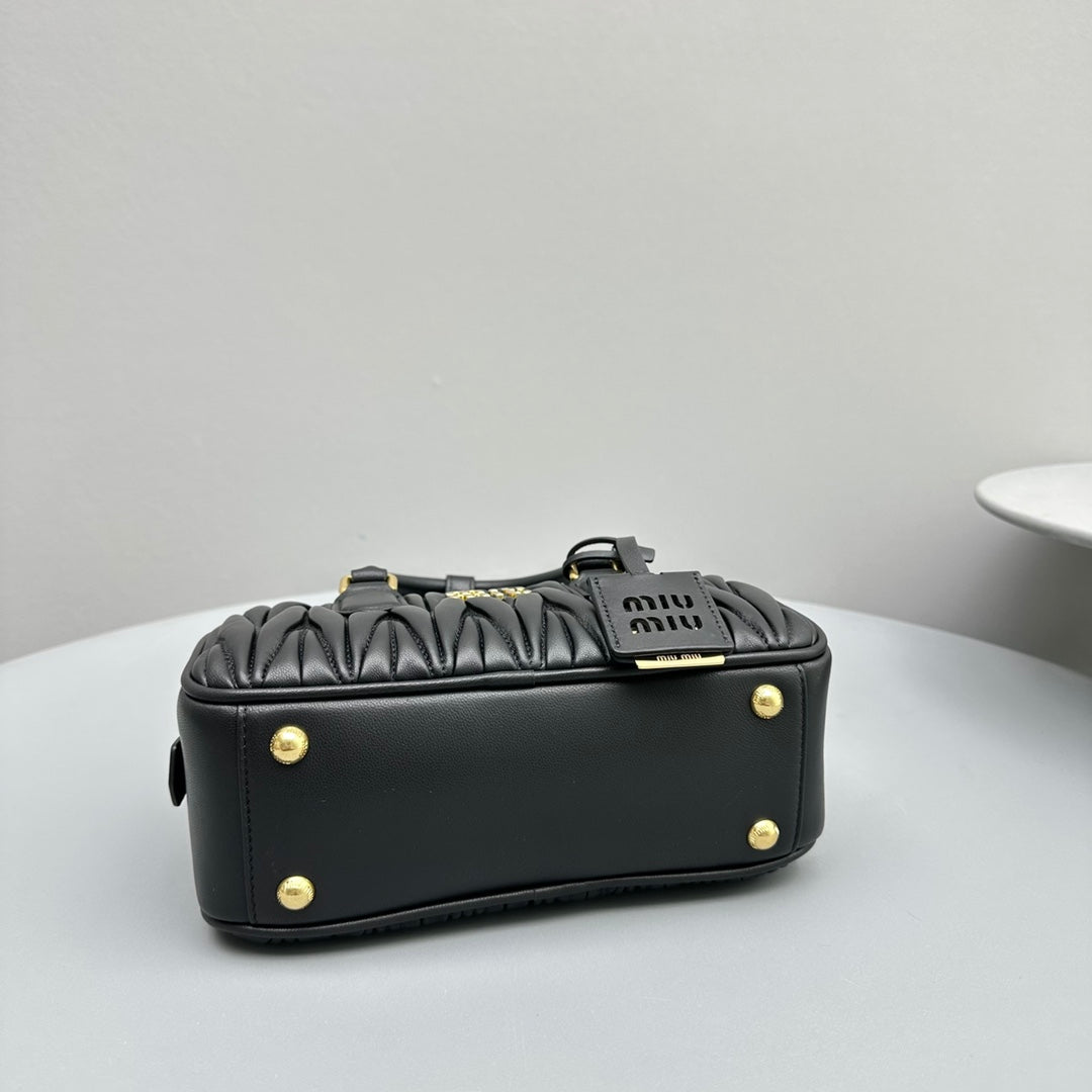 MIU MIU ARCADIE 23 BAG IN BLACK LAMBSKIN