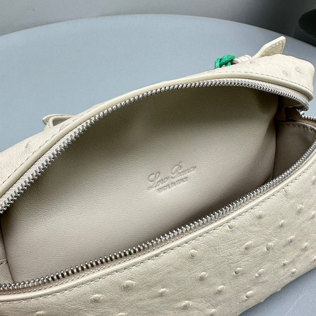 LORO PIANA EXTRA POCKET L19 IN BISQUE BEIGE OSTRICH LEATHER