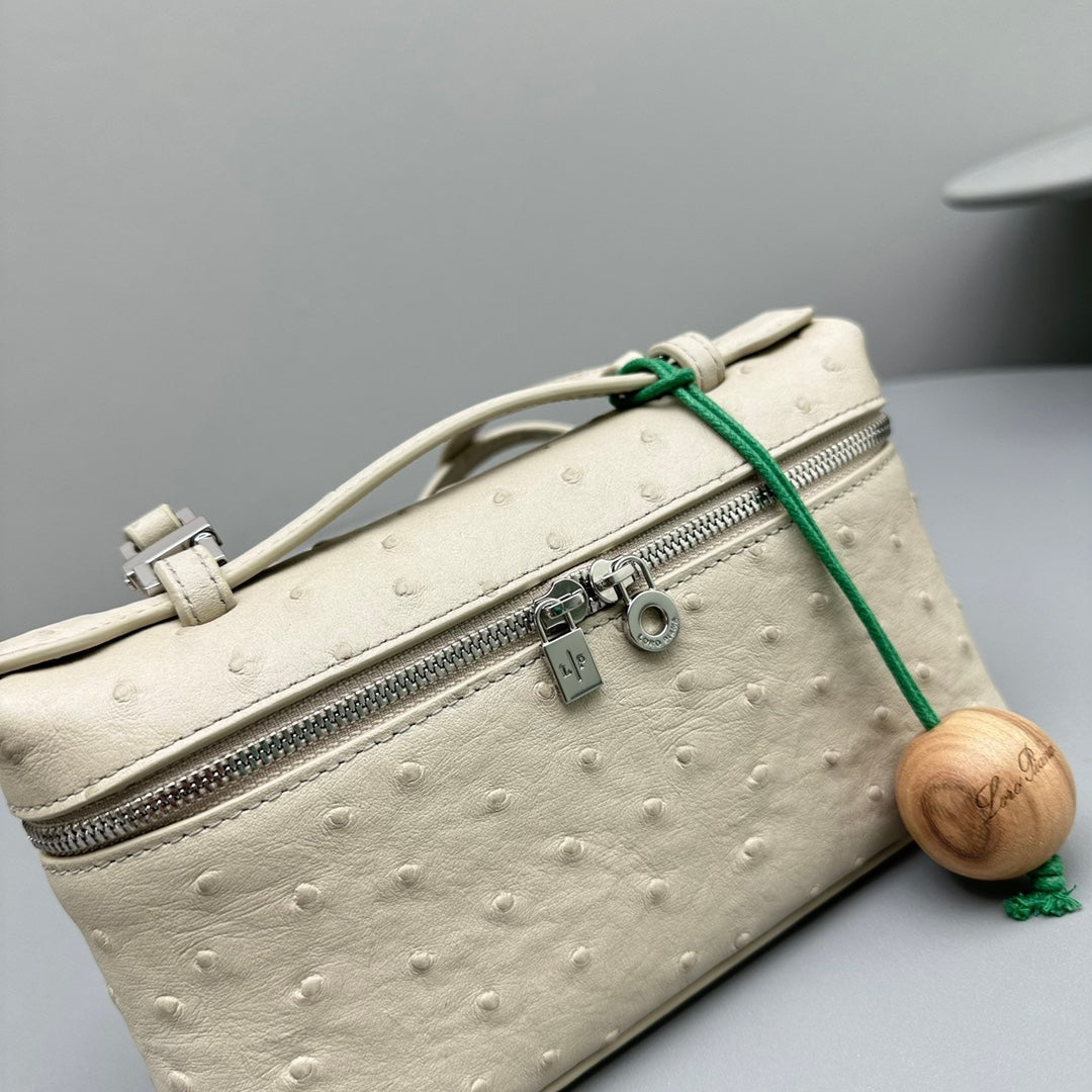 LORO PIANA EXTRA POCKET L19 IN BISQUE BEIGE OSTRICH LEATHER