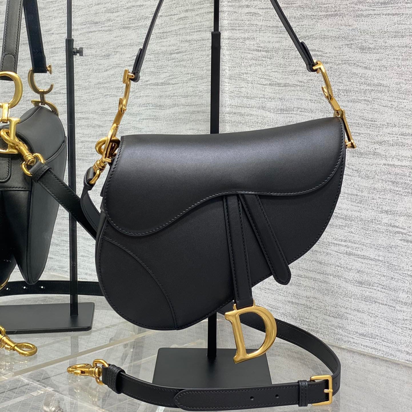 DIOR SADDLE BAG 24 IN BLACK CALFSKIN GOLD HARDWARE
