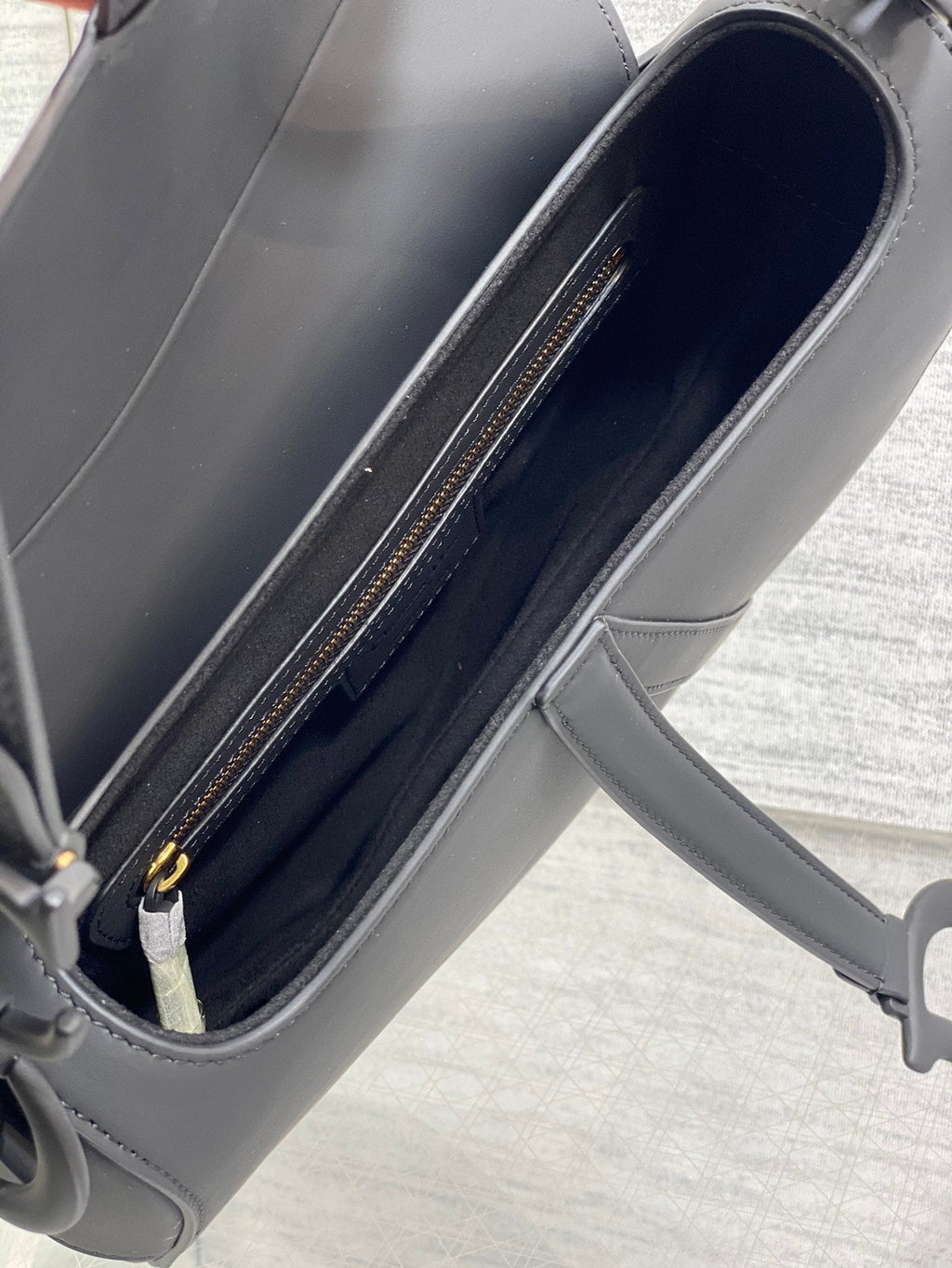 DIOR SADDLE BAG 24 IN BLACK CALFSKIN BLACK HARDWARE