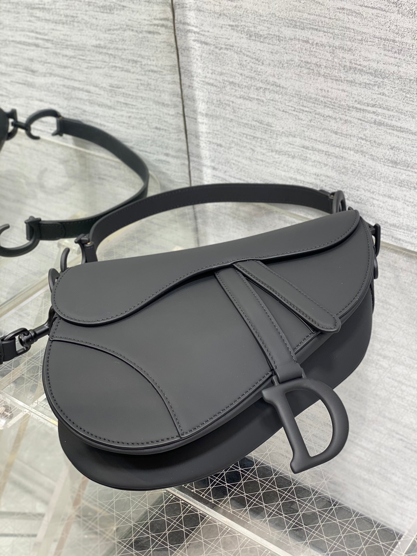 DIOR SADDLE BAG 24 IN BLACK CALFSKIN BLACK HARDWARE
