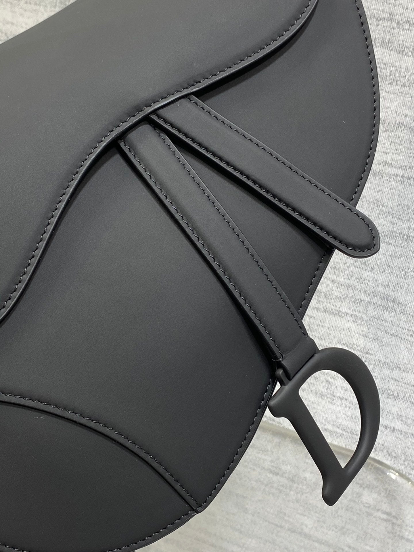 DIOR SADDLE BAG 24 IN BLACK CALFSKIN BLACK HARDWARE