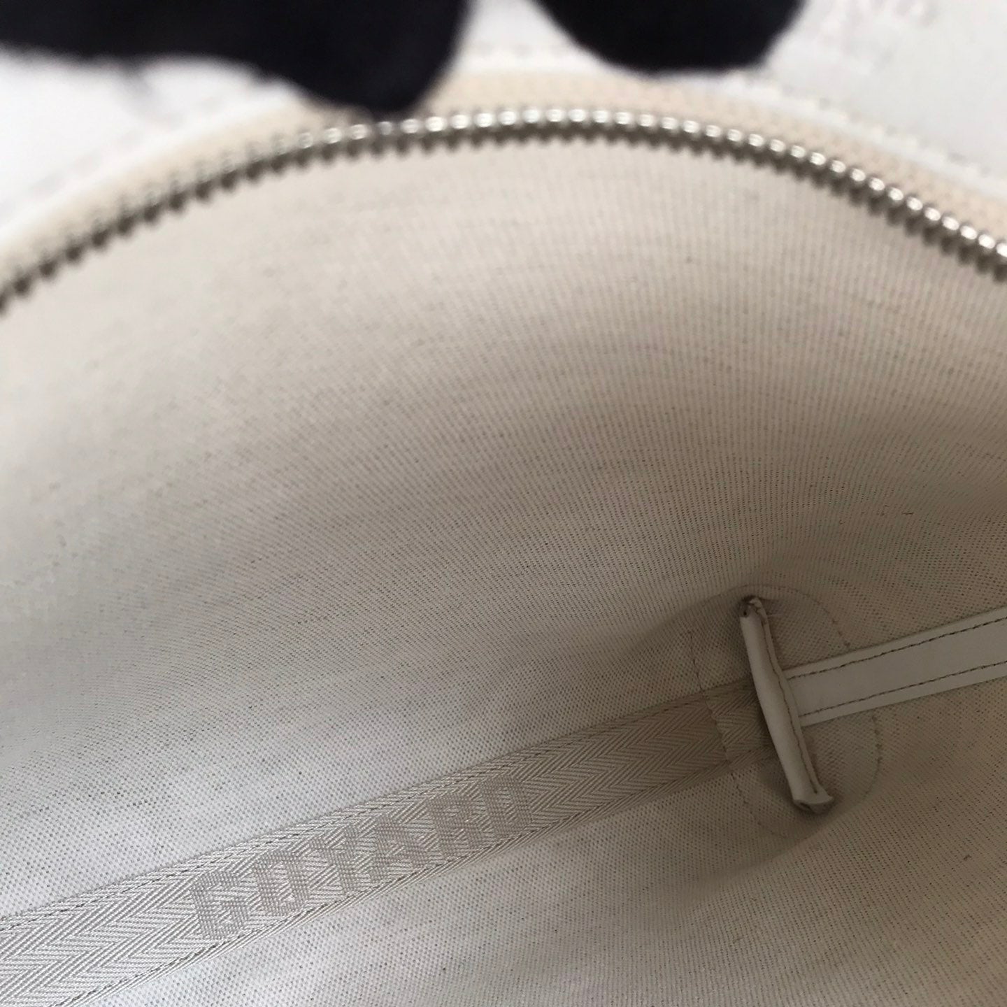 GOYARD CONTI POUCH 24 IN WHITE LAMBSKIN AND GOYARDINE CANVAS
