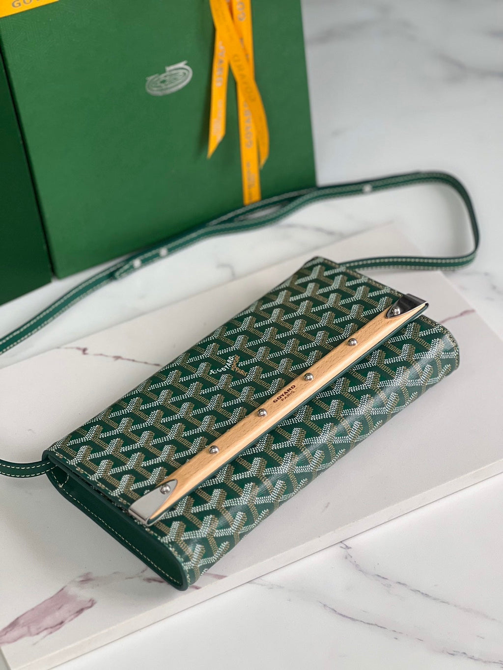 GOYARD MONTE-CARLO PM CLUTCH 25 IN GREEN GOYARDINE CANVAS