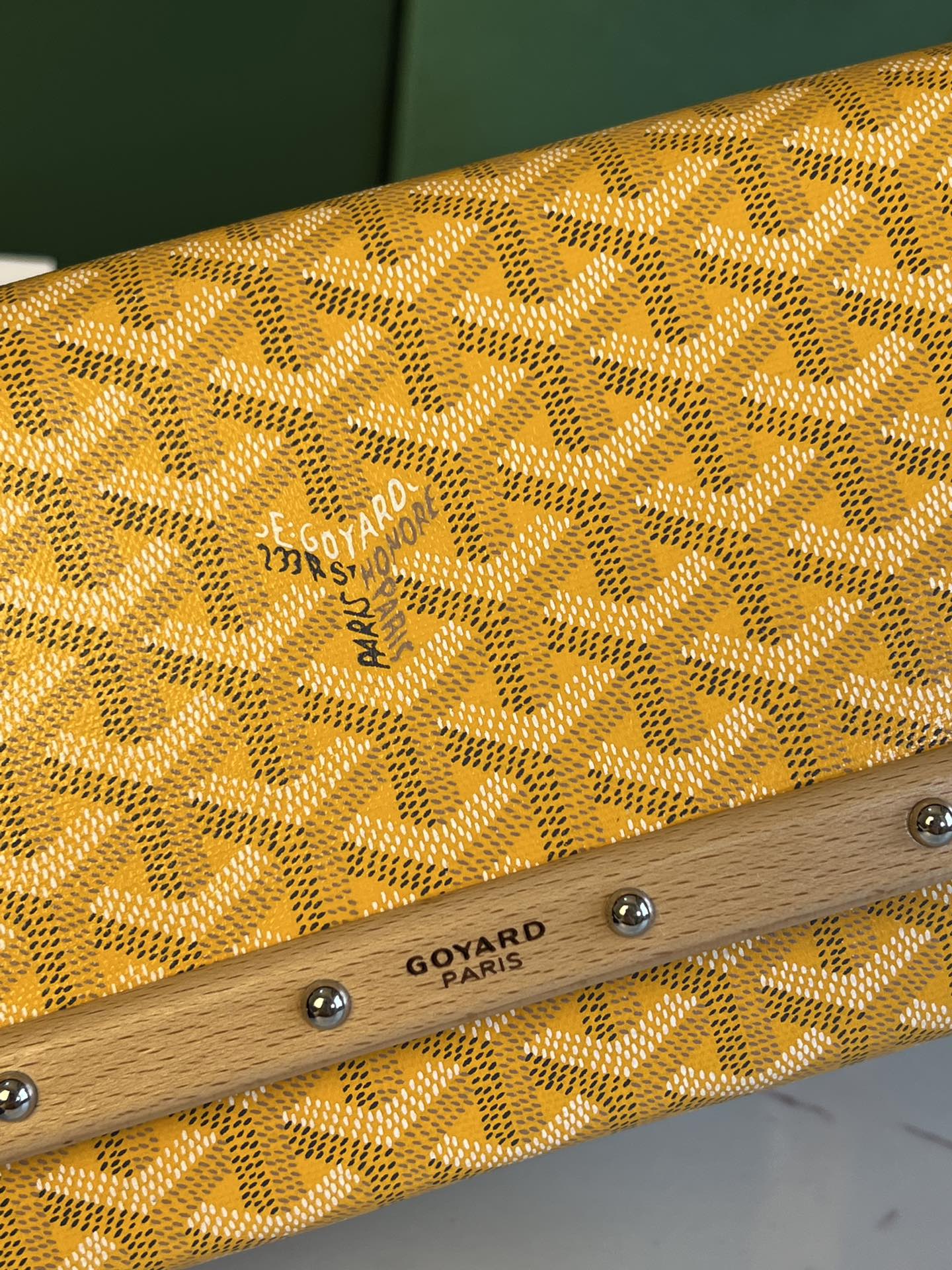 GOYARD MONTE-CARLO PM CLUTCH 25 IN YELLOW GOYARDINE CANVAS