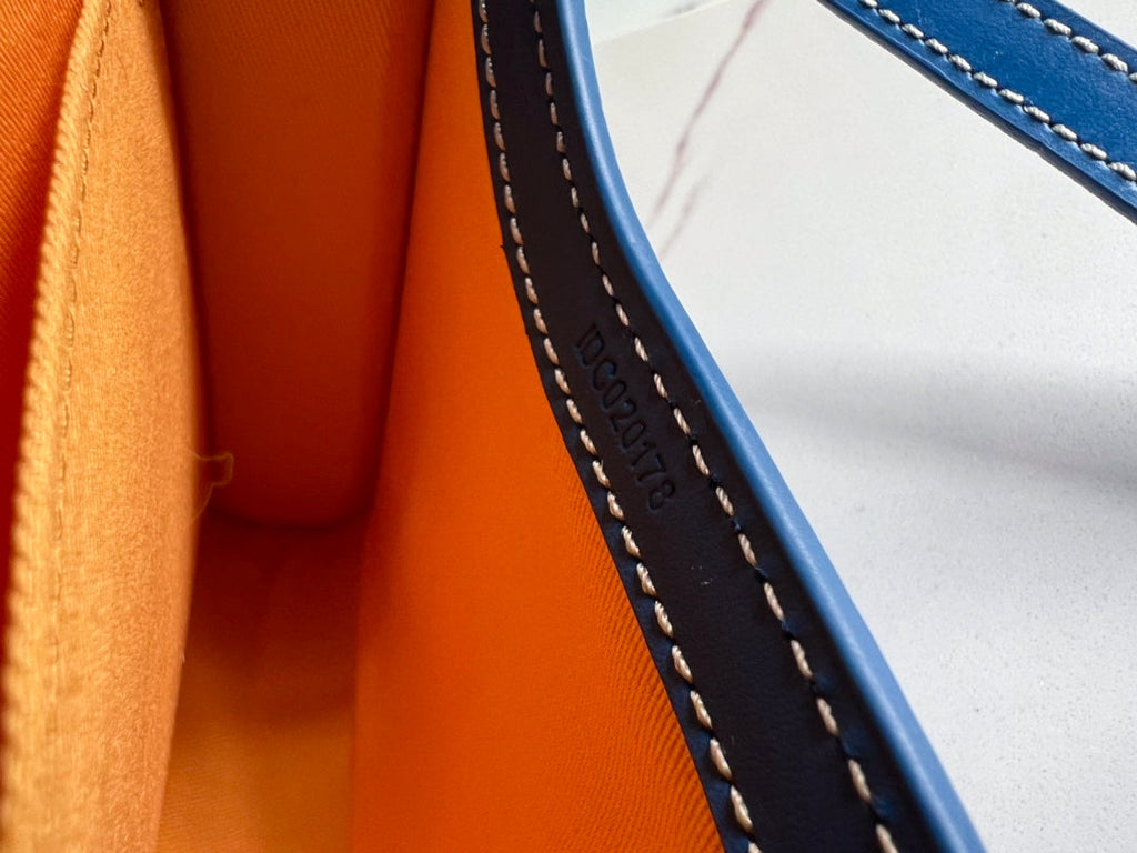 GOYARD MONTE-CARLO PM CLUTCH 25 IN SAPPHIRE BLUE GOYARDINE CANVAS