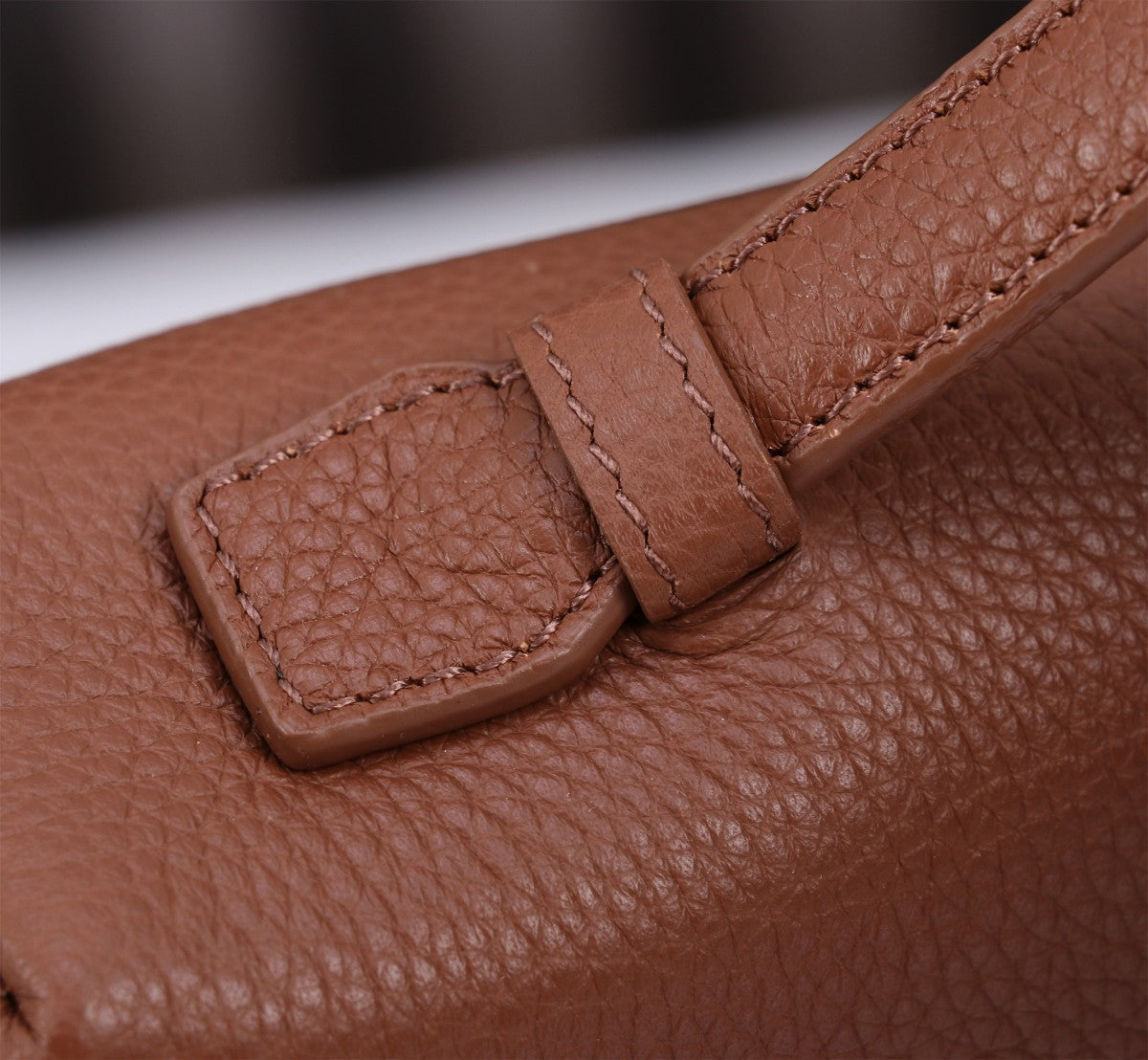 LORO PIANA EXTRA BAG L27 IN UMBER BROWN GRAINED CALFSKIN WITH SILVER  HARDWARE