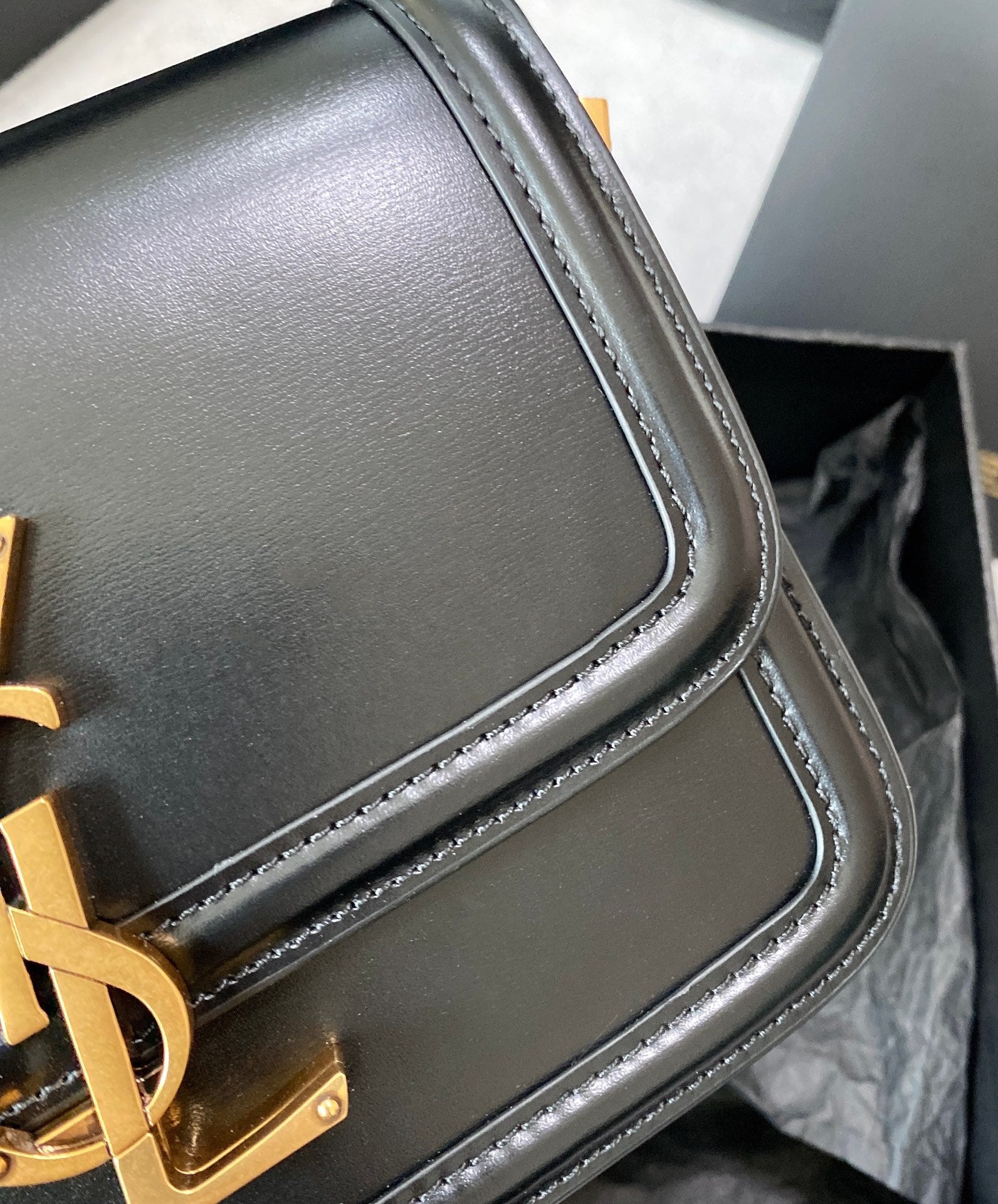 SAINT LAURENT SOLFERINO SMALL SATCHEL 19 IN BLACK CALFSKIN GOLD LOGO