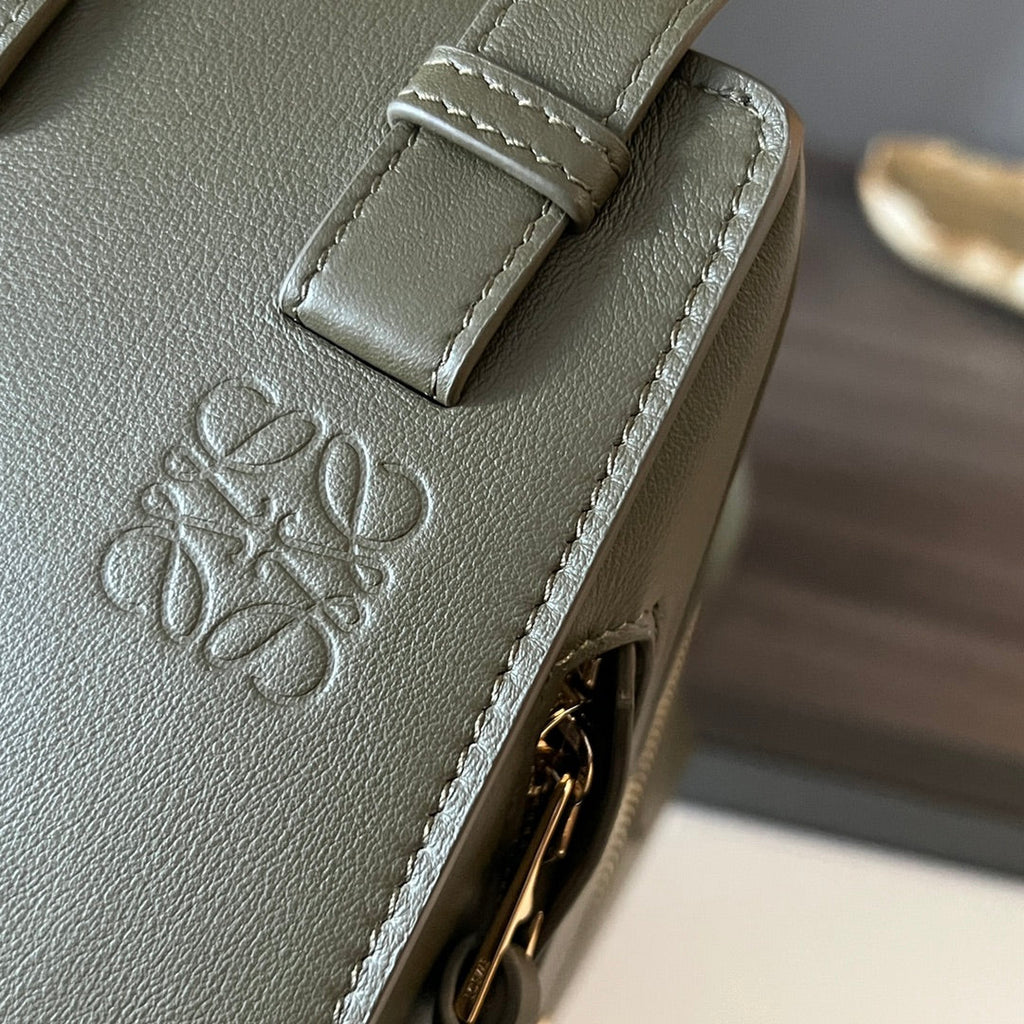 LOEWE LOE 20 HAMMOCK COMPACT BAG IN ARMY GREEN CALFSKIN