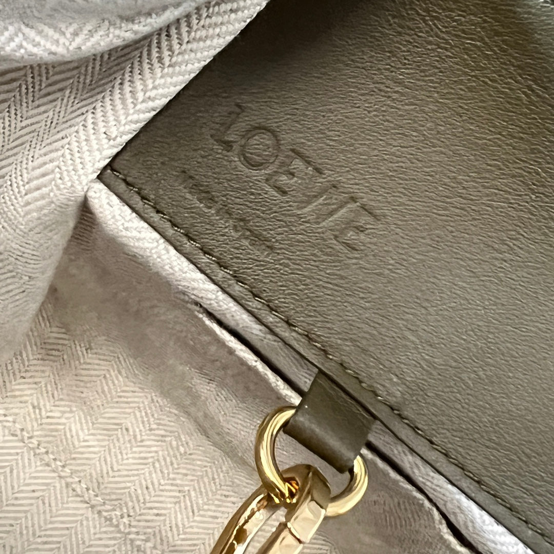 LOEWE LOE 20 HAMMOCK COMPACT BAG IN ARMY GREEN CALFSKIN
